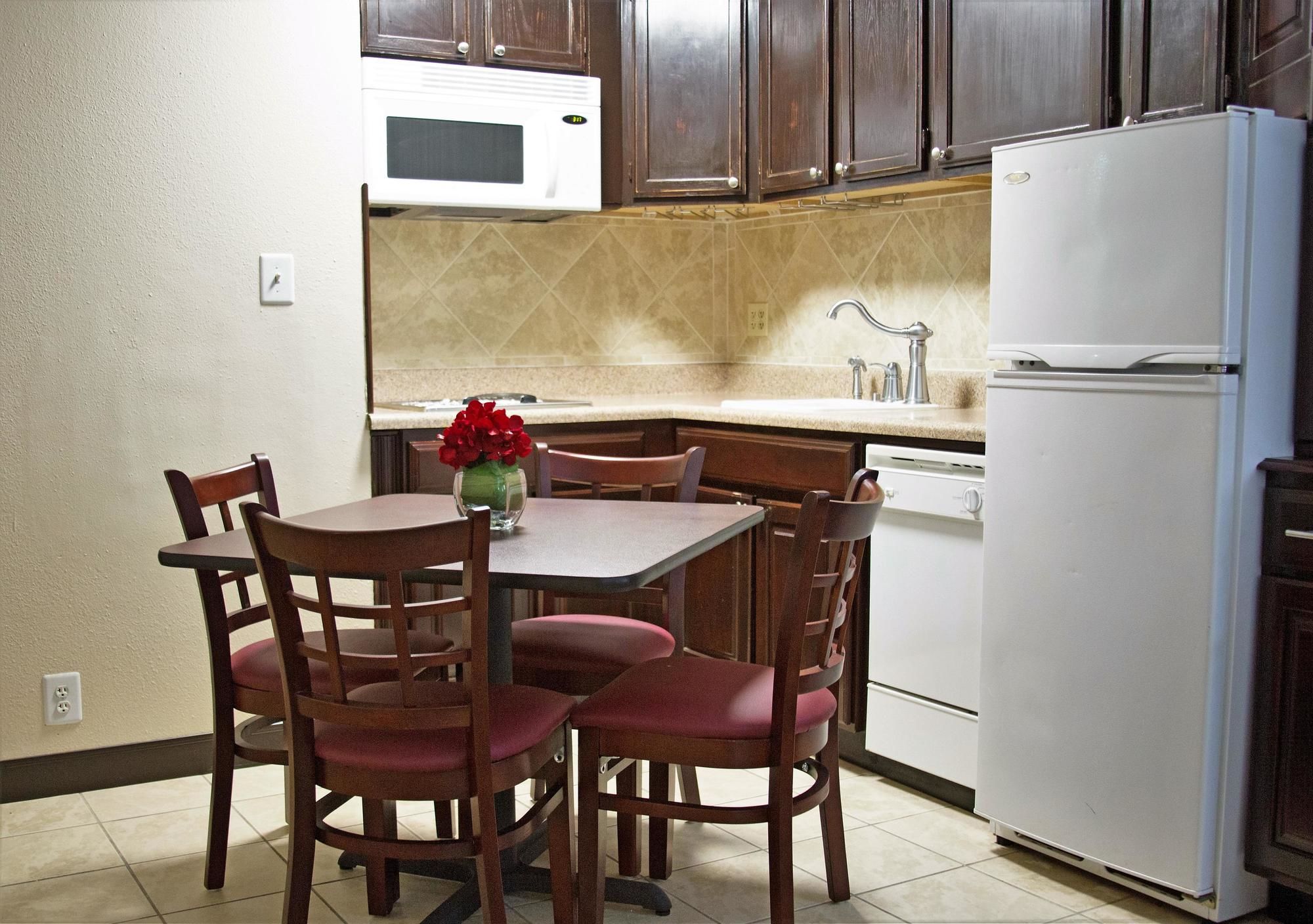 Red Roof Inn & Suites Jacksonville