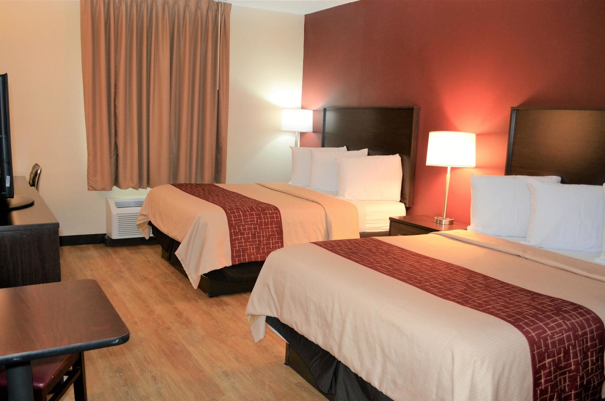 Red Roof Inn & Suites Jacksonville