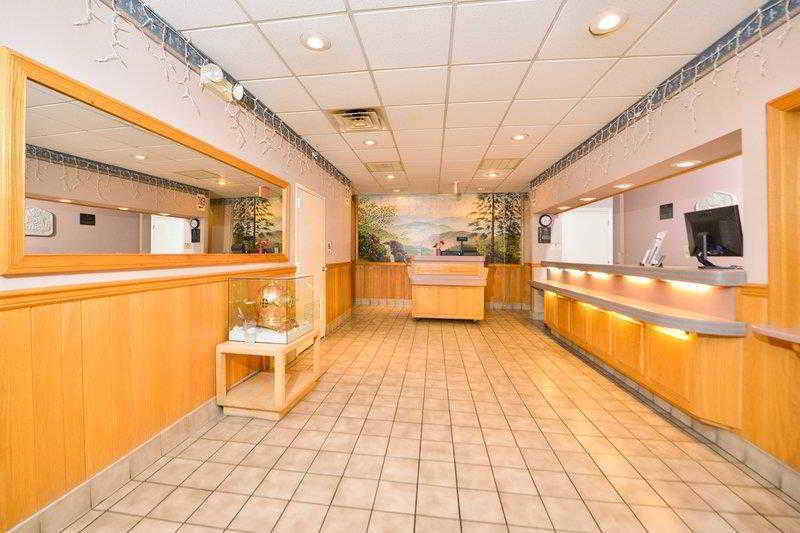 Days Inn by Wyndham West Jefferson