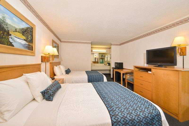 Days Inn by Wyndham West Jefferson