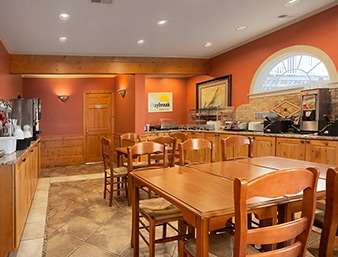 Days Inn by Wyndham Kill Devil Hills Oceanfront - Wilbur