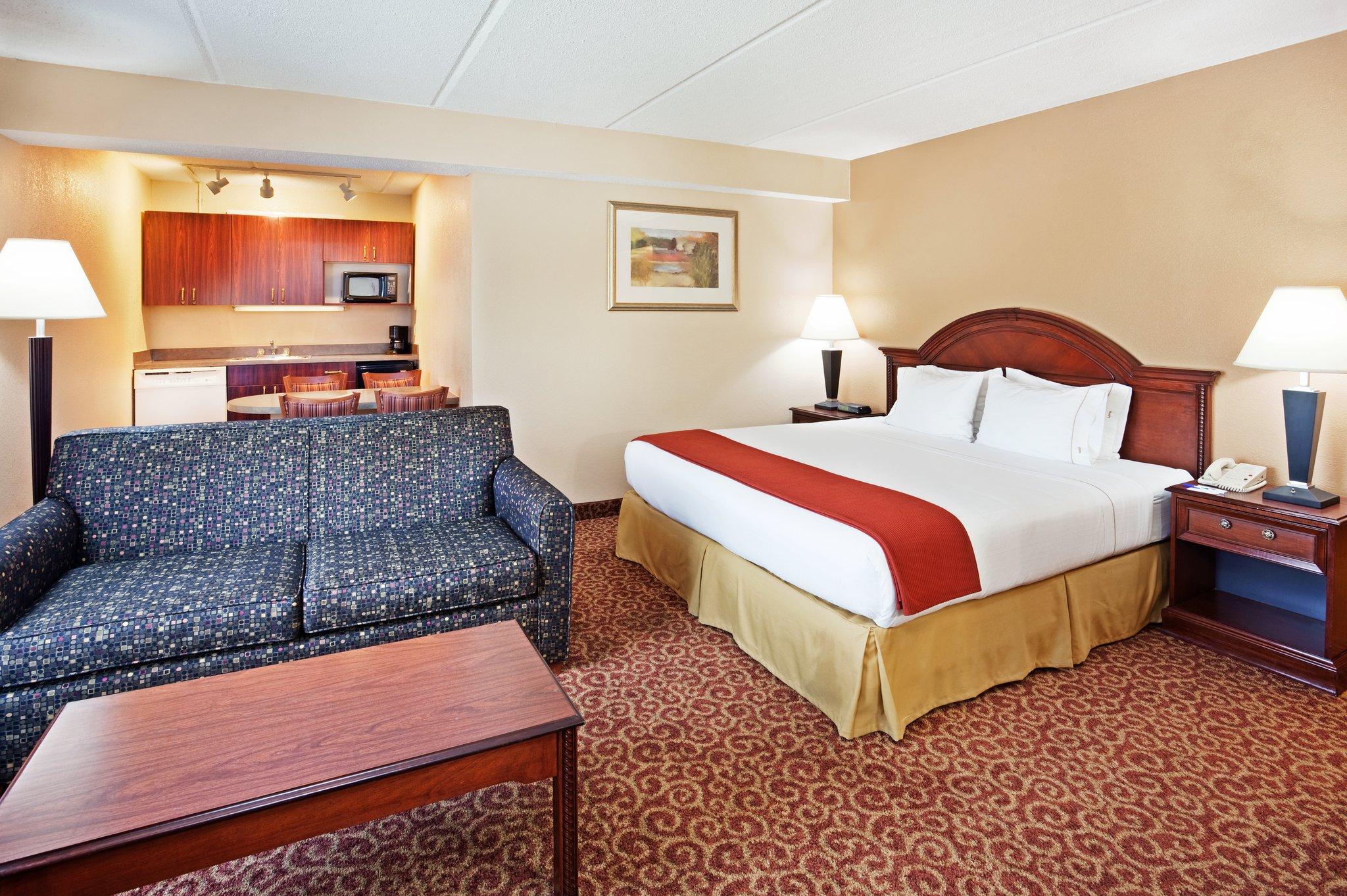Holiday Inn Express & Suites Kings Mountain - Shelby Area