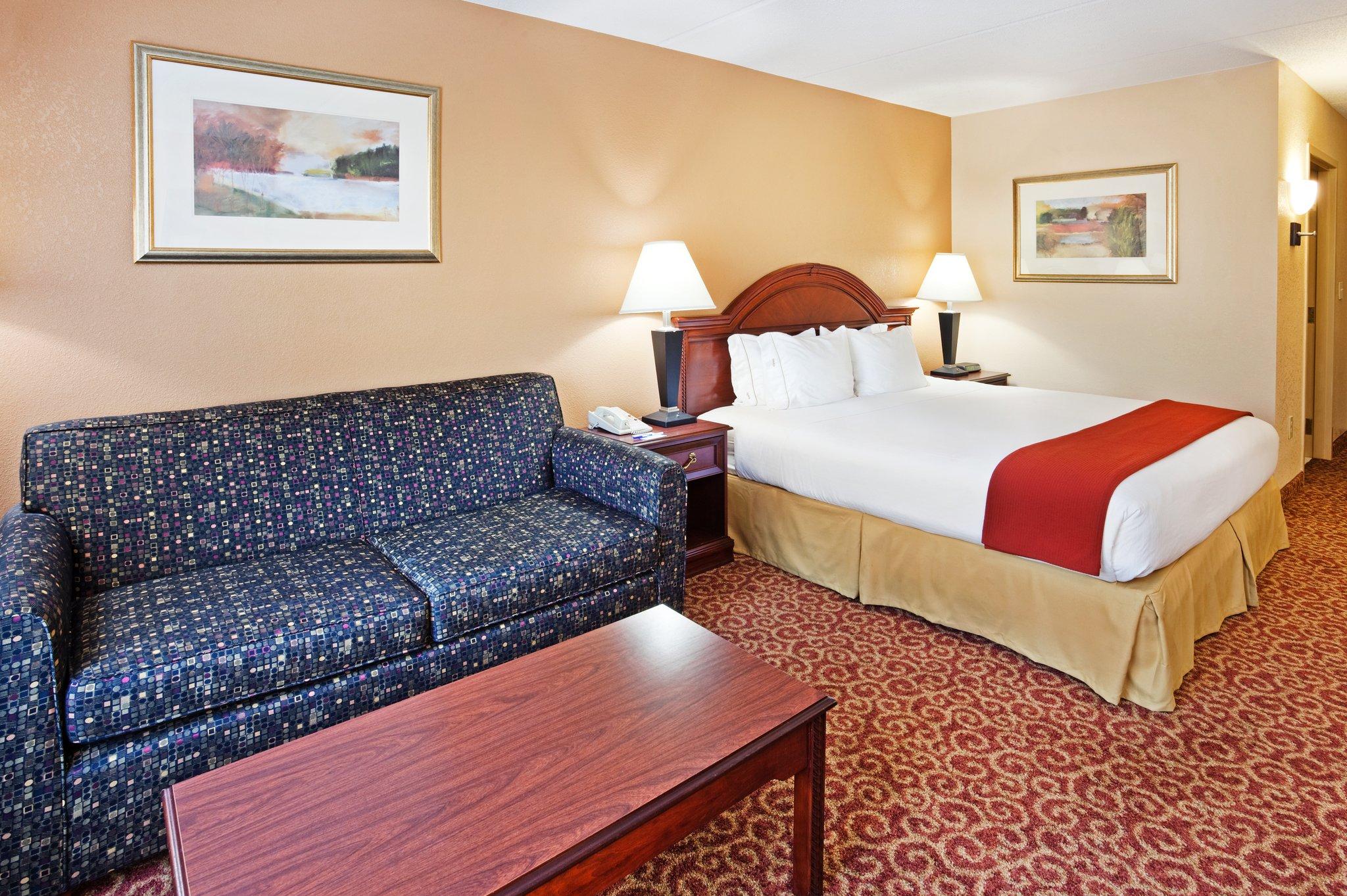 Holiday Inn Express & Suites Kings Mountain - Shelby Area