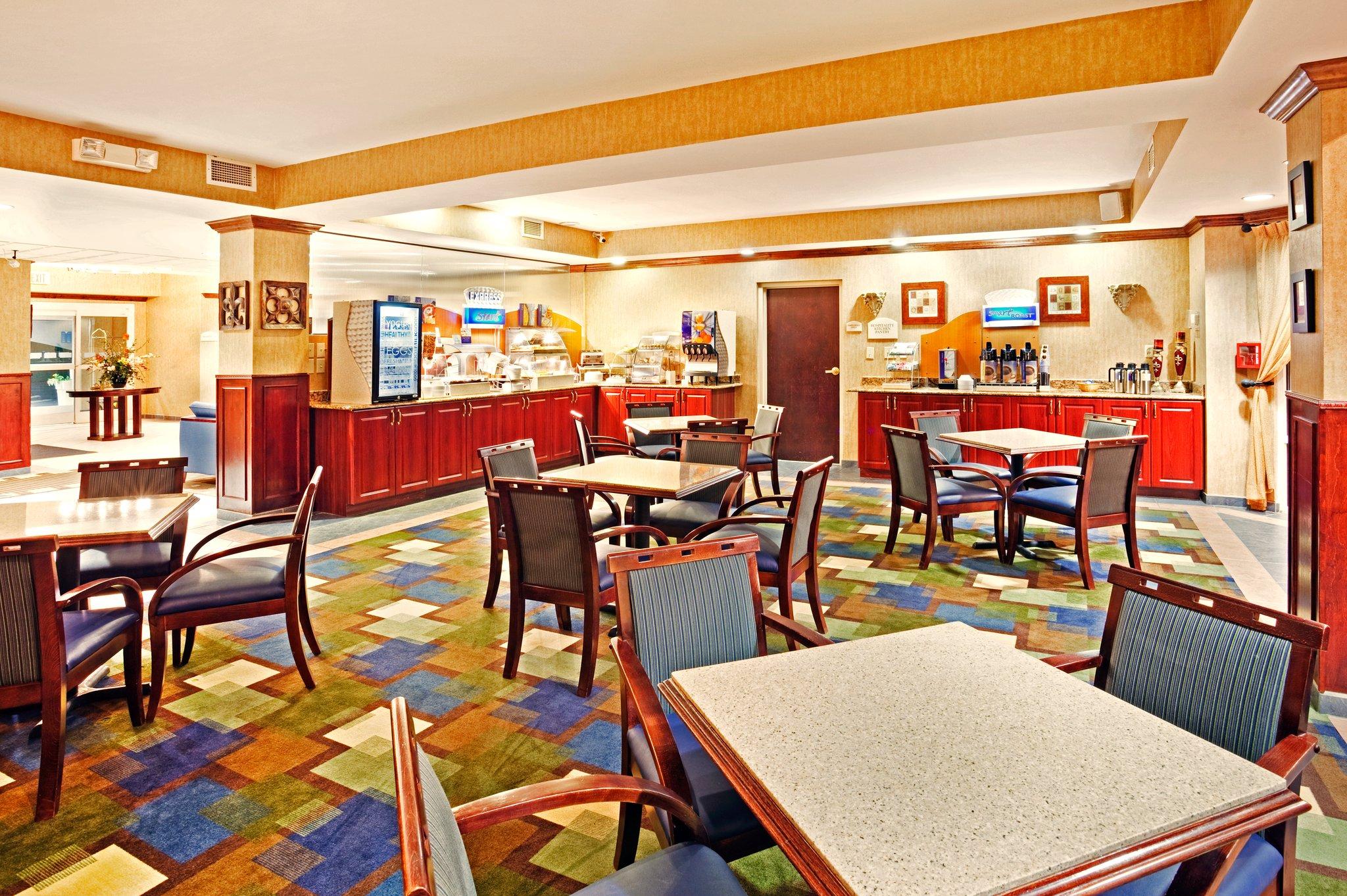 Holiday Inn Express & Suites Kings Mountain - Shelby Area