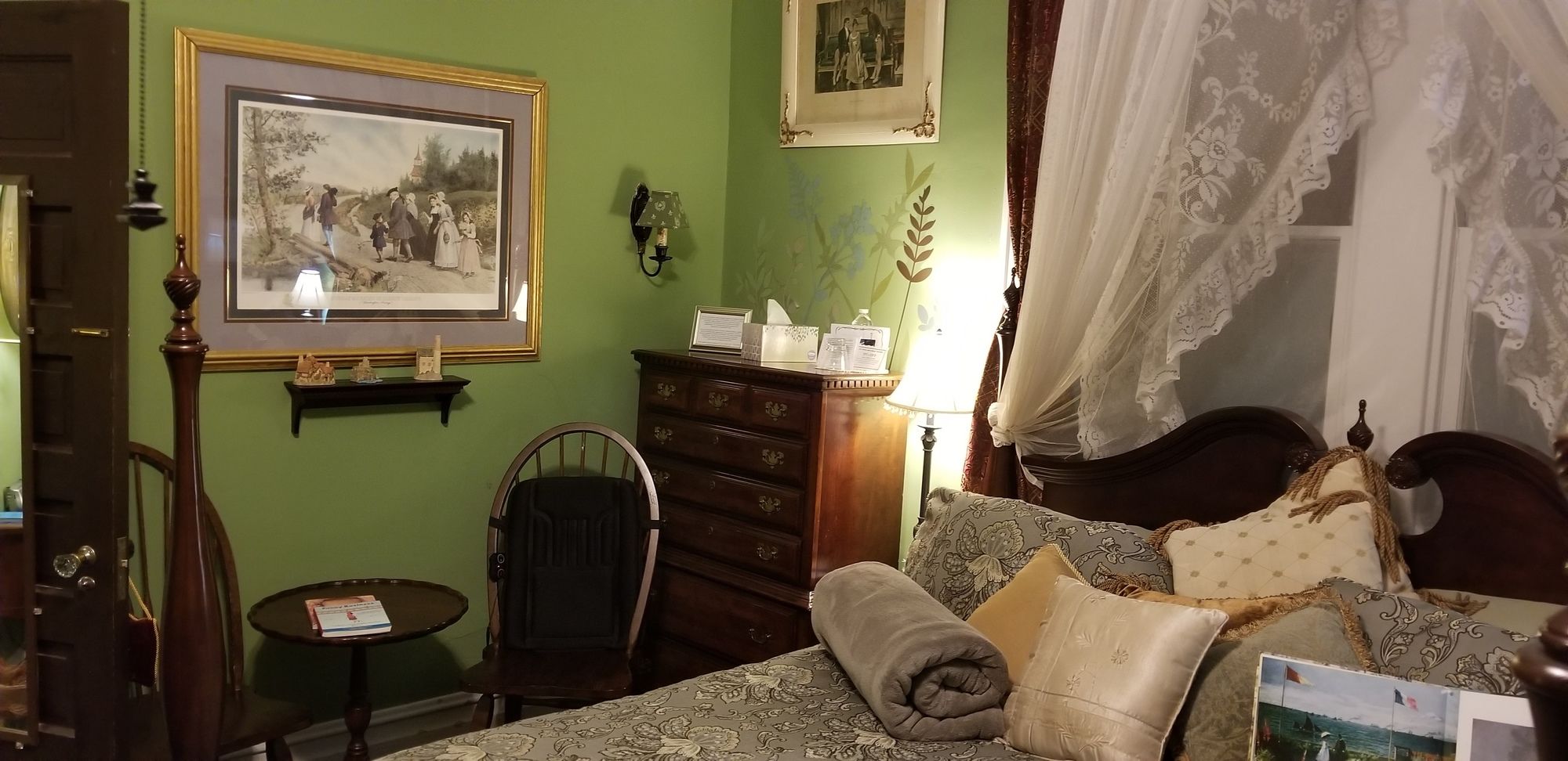 The Inn of the Patriots