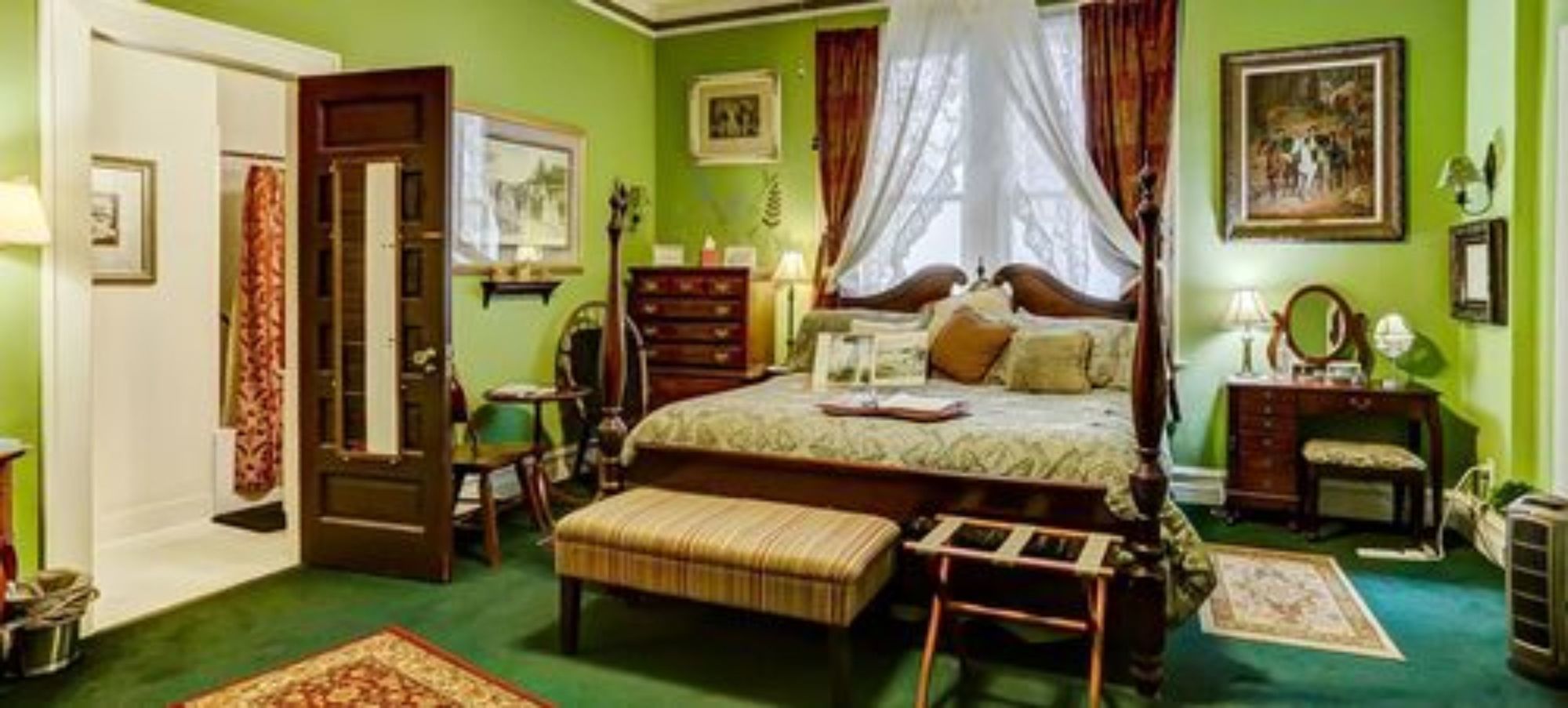 The Inn of the Patriots