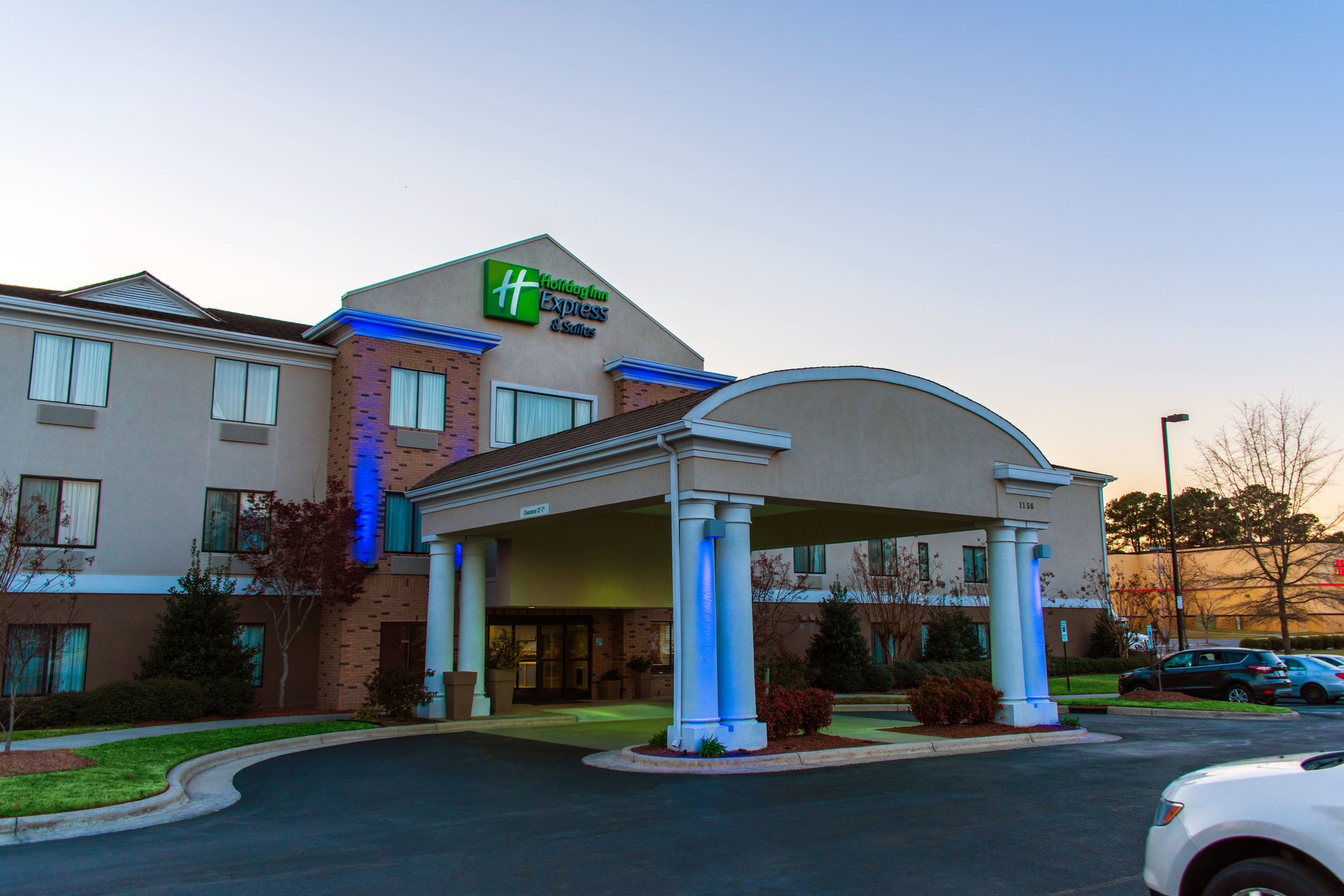 Holiday Inn Express & Suites Kinston