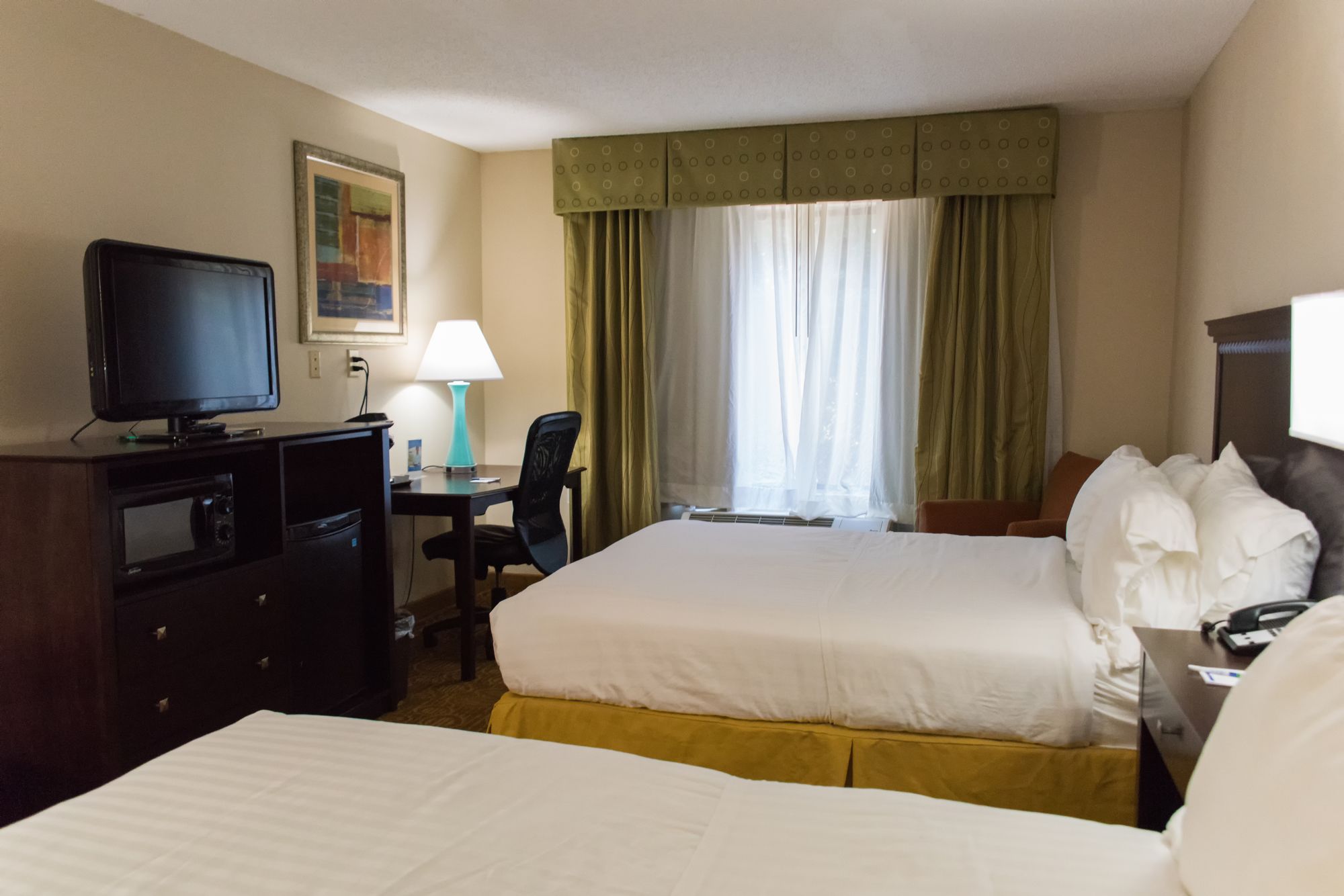 Holiday Inn Express & Suites Kinston