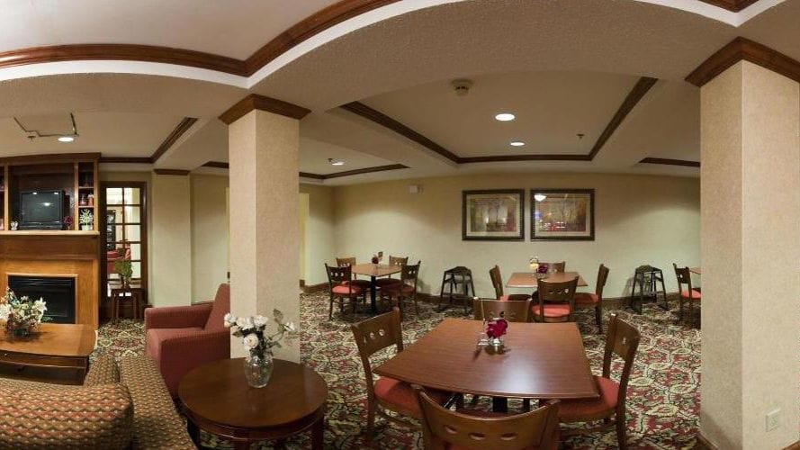 Holiday Inn Express & Suites Kinston