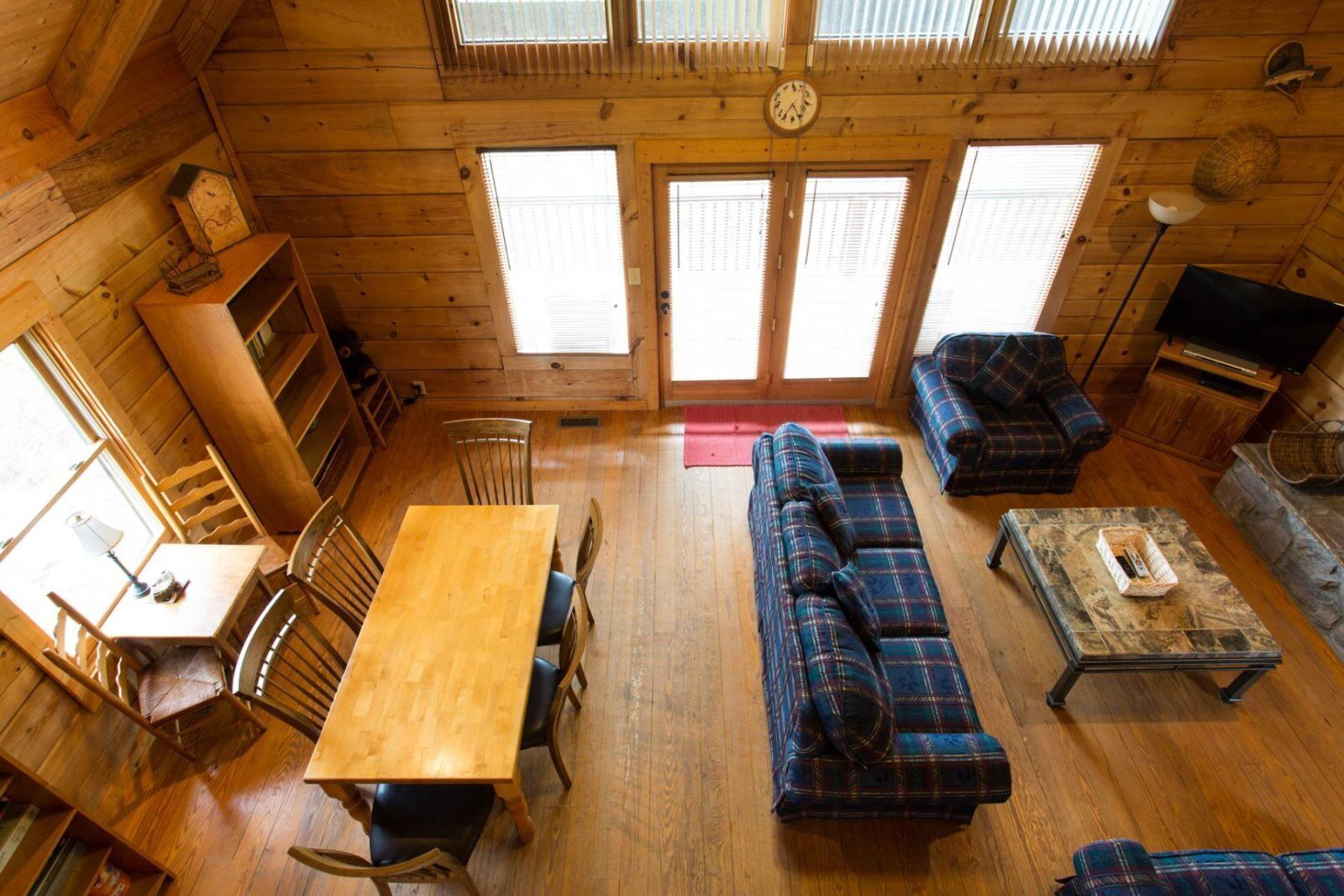 Juve Cabin