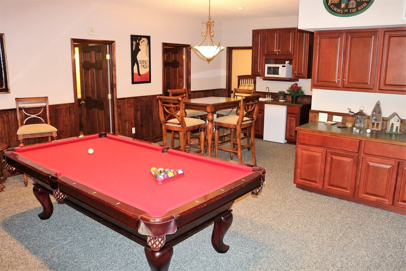 Mountain Laurel Lodge