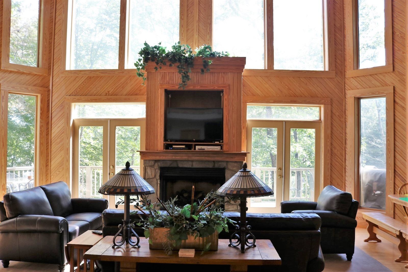 Mountain Laurel Lodge