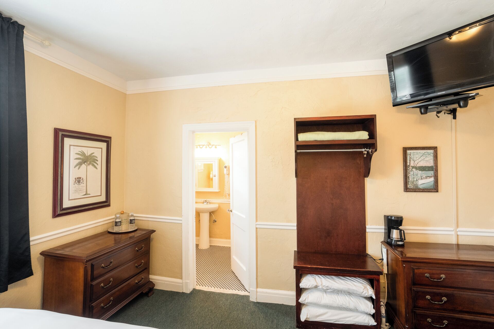 The 1927 Lake Lure Inn And Spa