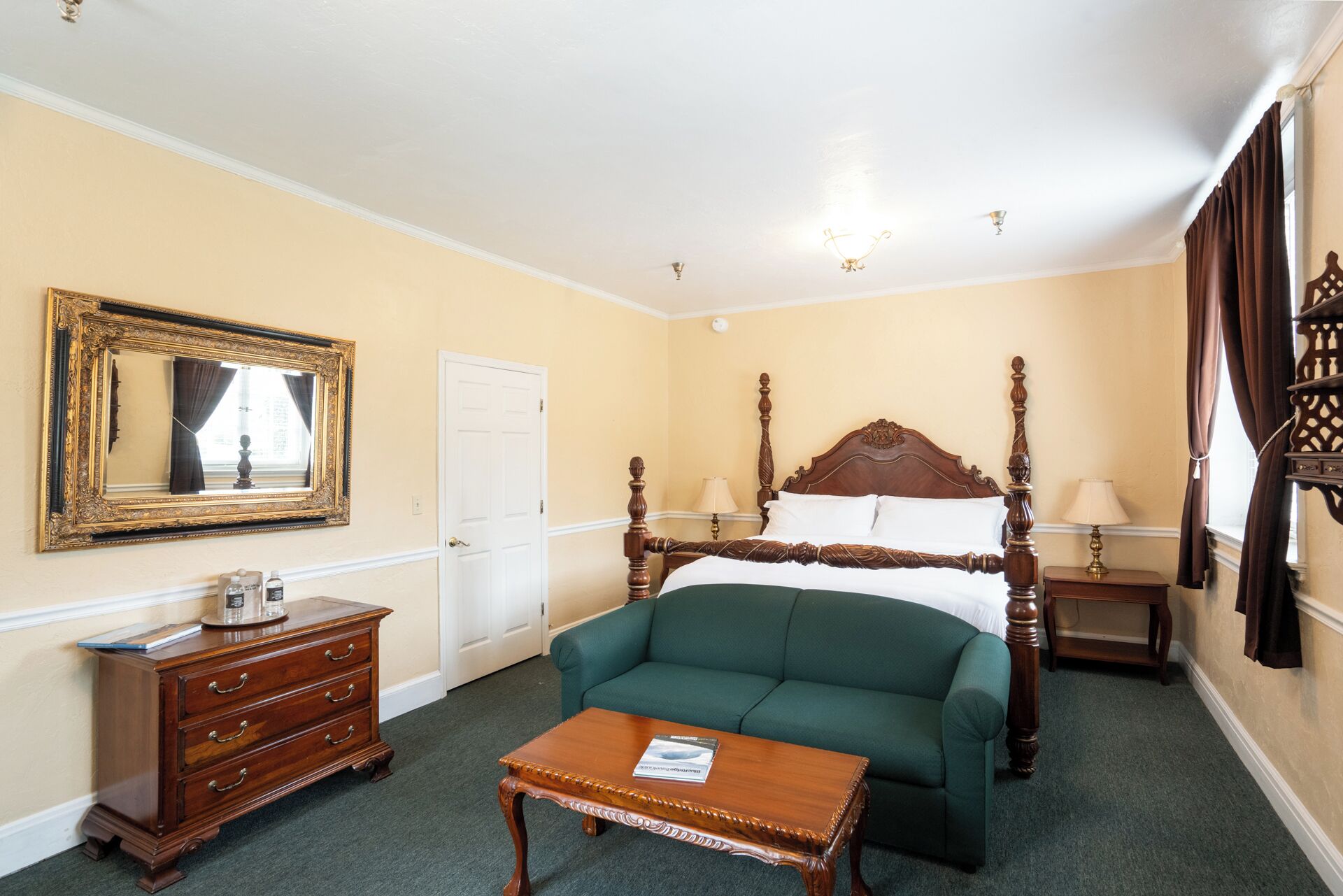 The 1927 Lake Lure Inn And Spa