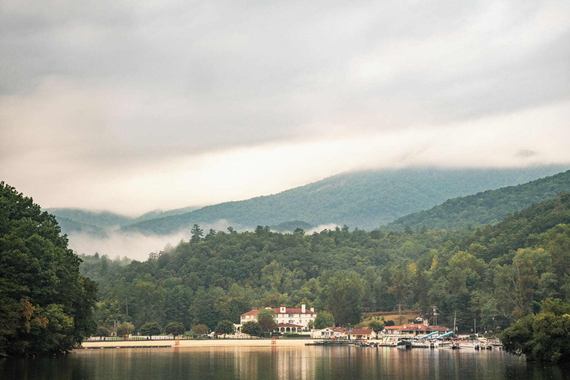 The 1927 Lake Lure Inn And Spa