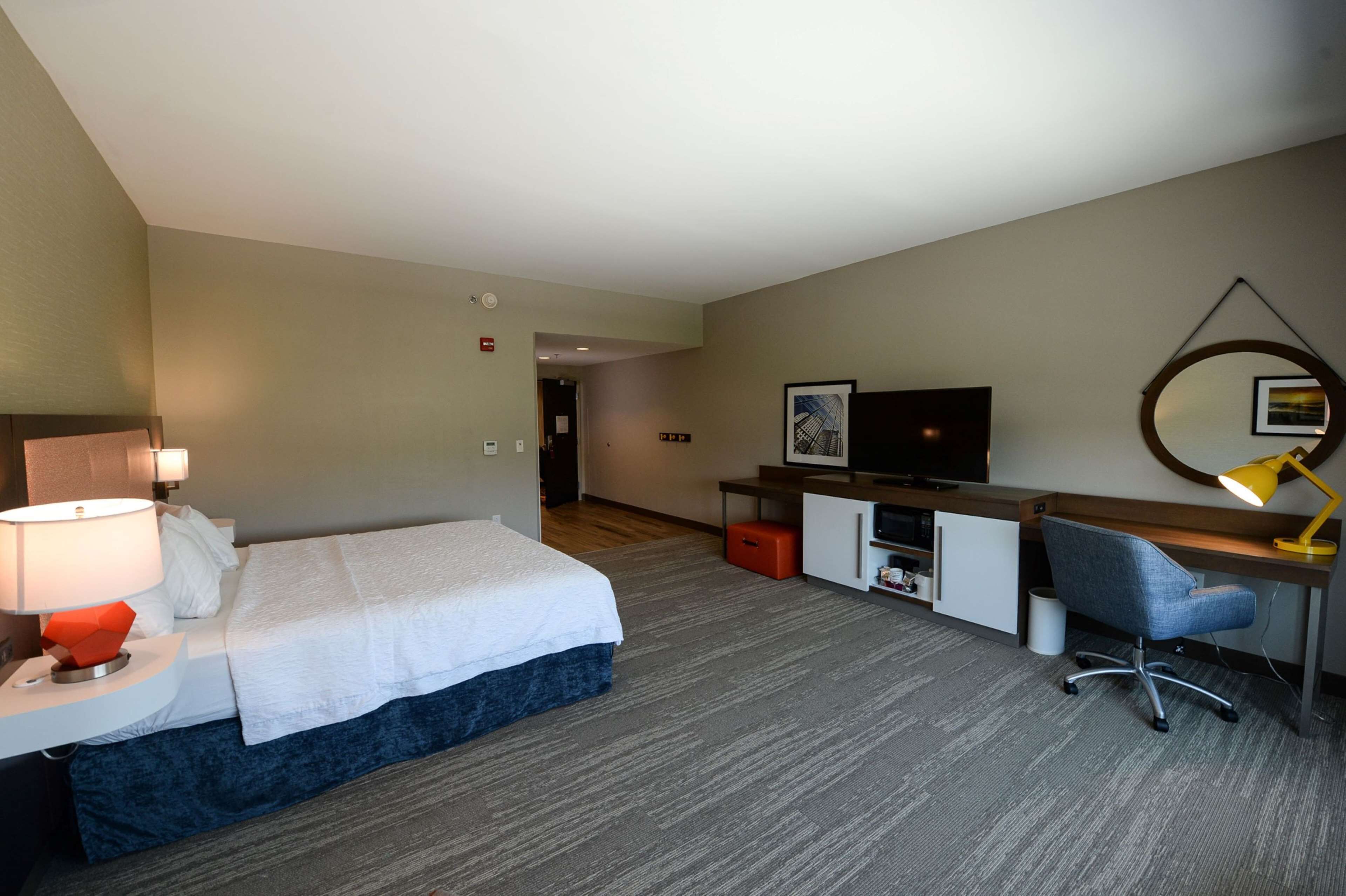 Hampton Inn & Suites Lenoir