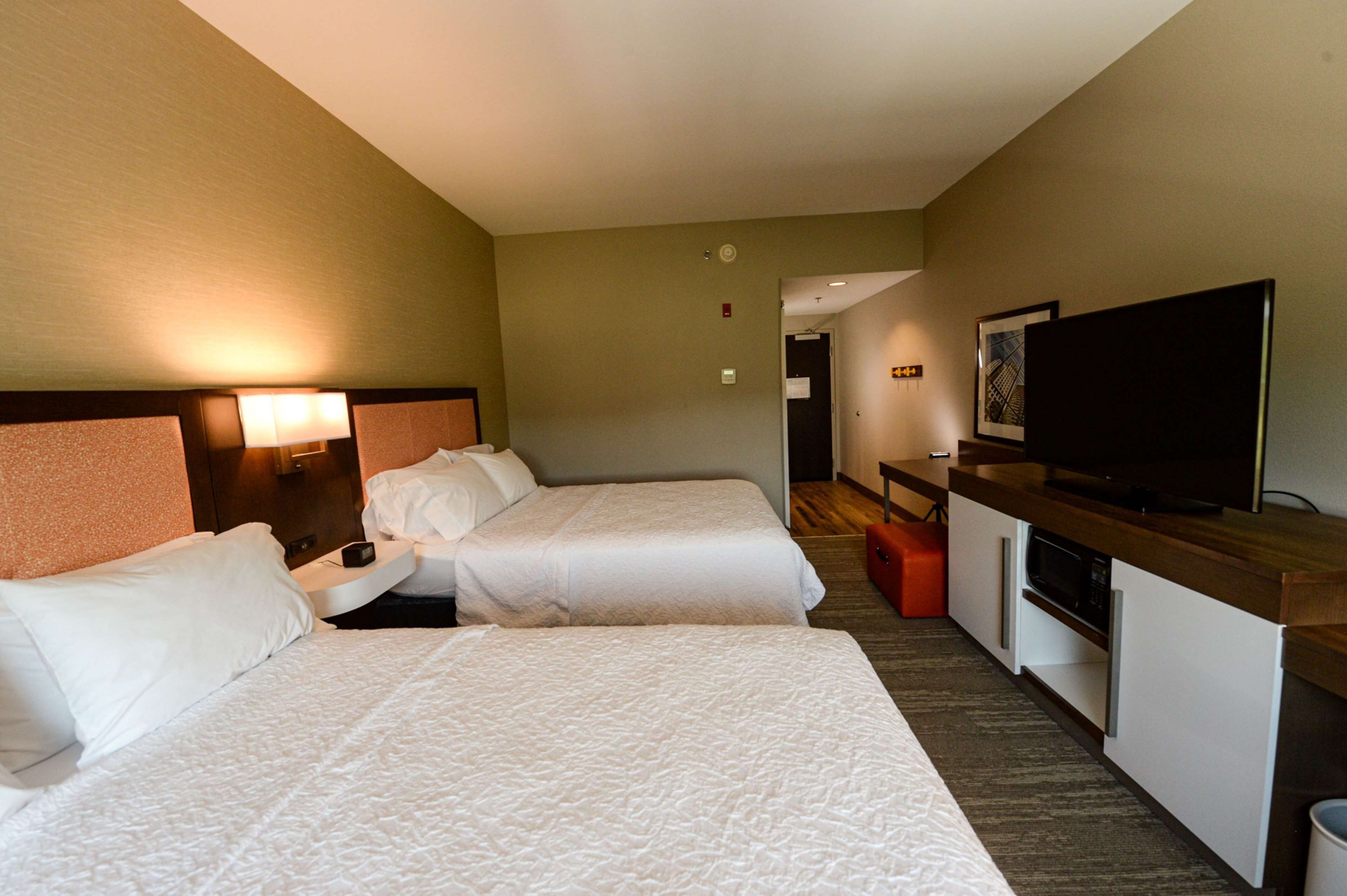 Hampton Inn & Suites Lenoir