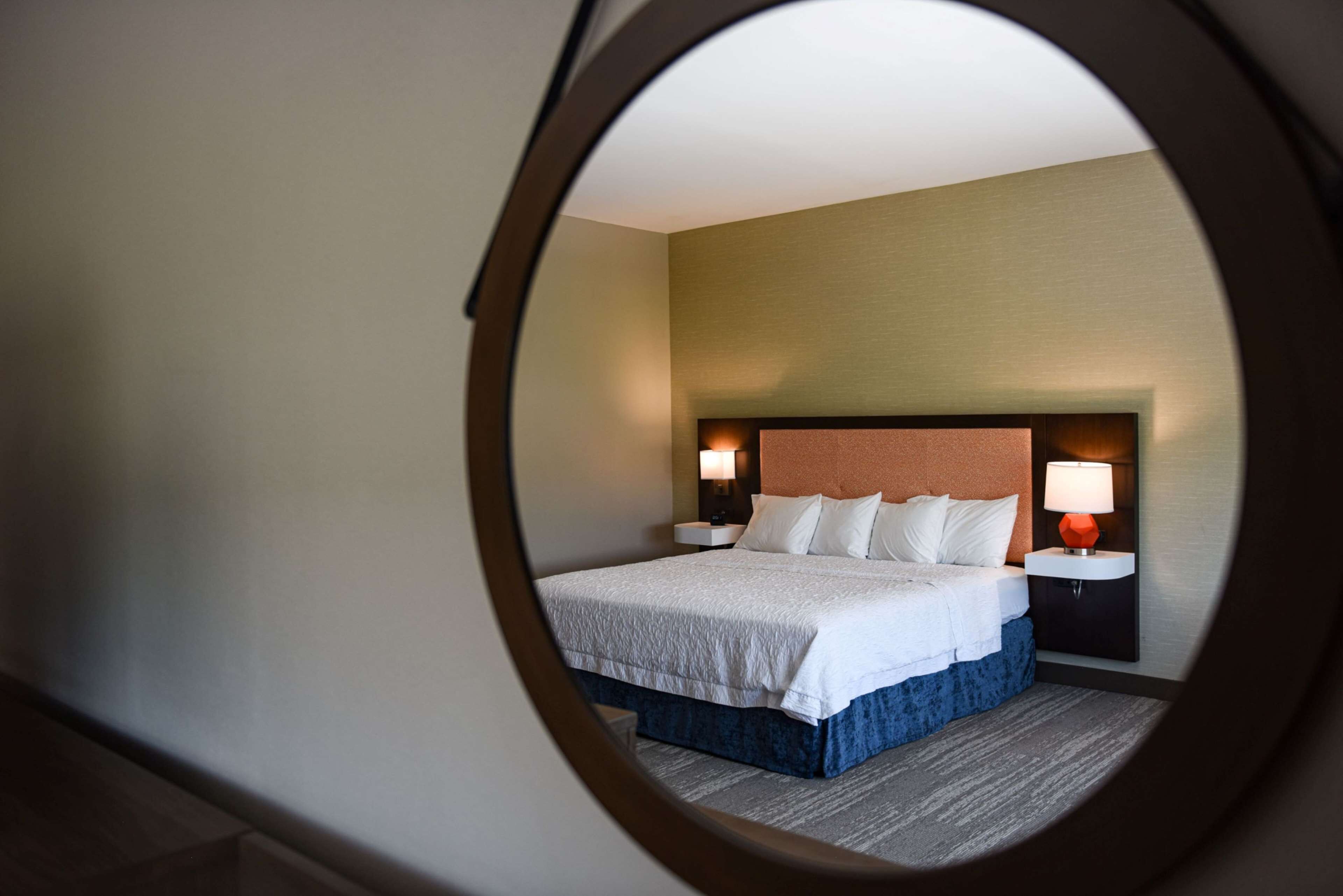 Hampton Inn & Suites Lenoir