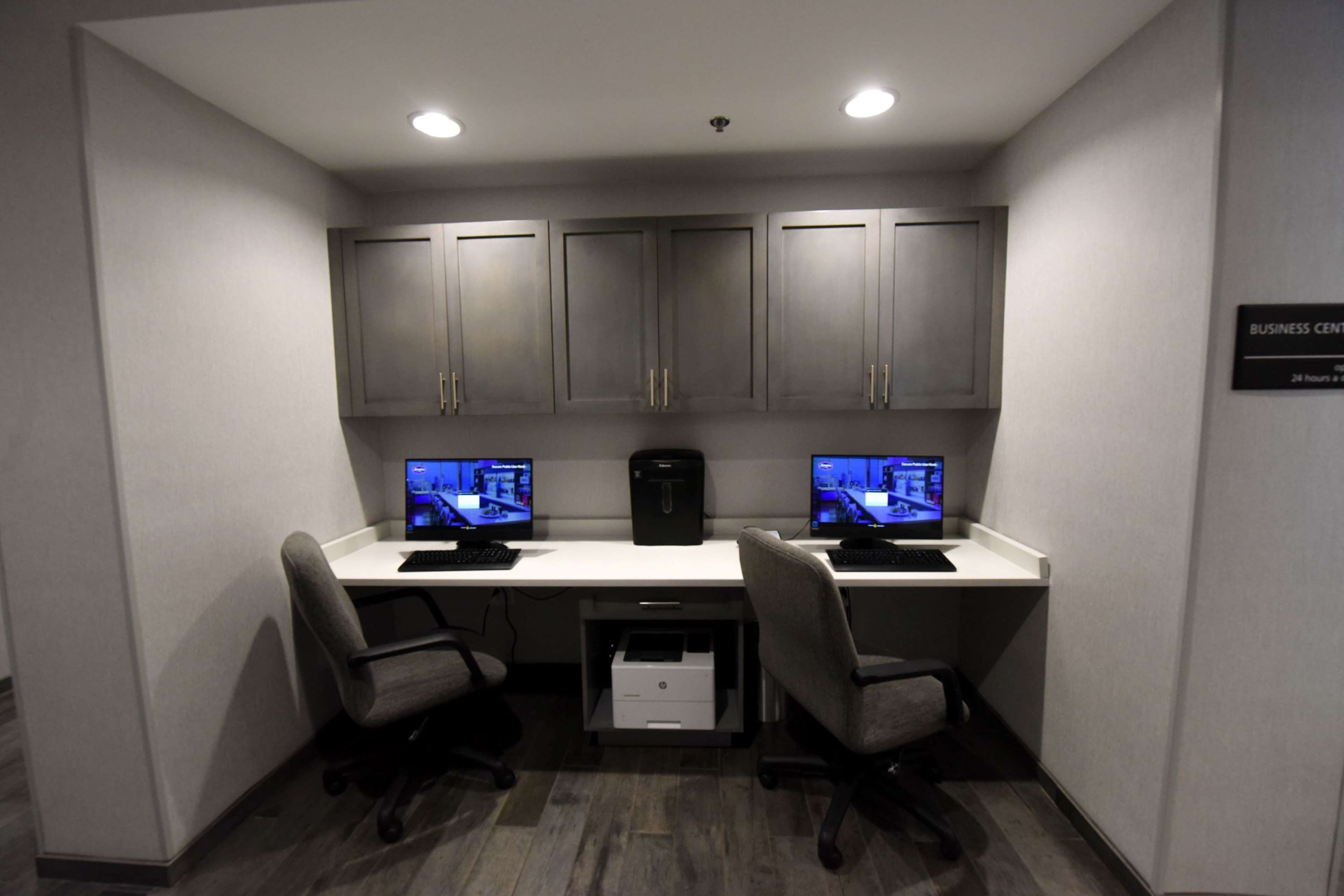 Hampton Inn & Suites Lenoir