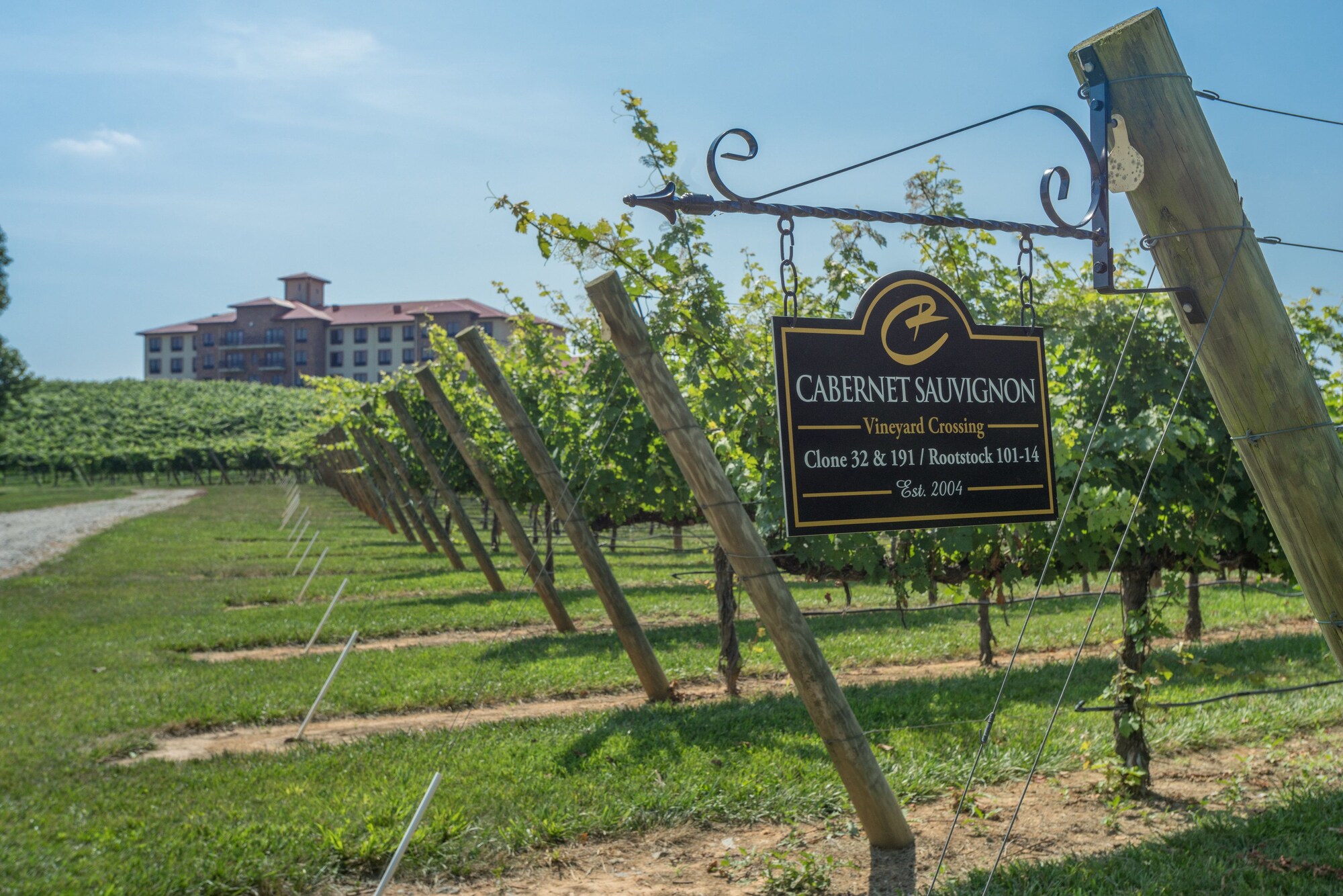 Holiday Inn Express & Suites Lexington NW-The Vineyard