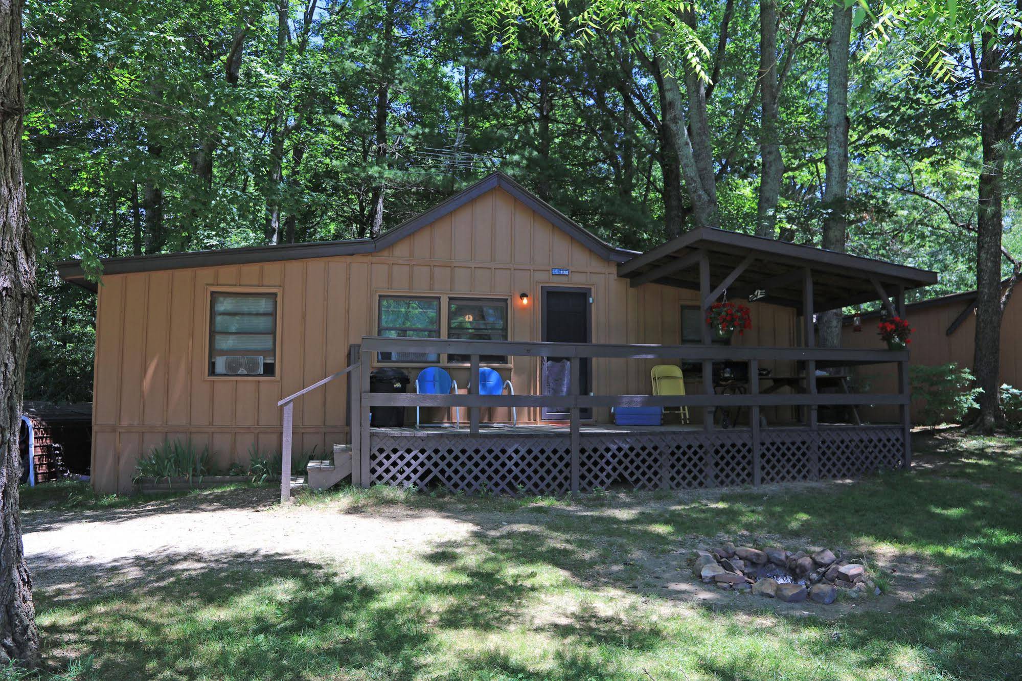 Linville Falls Campground & Cabins - A Cruise Inn Park