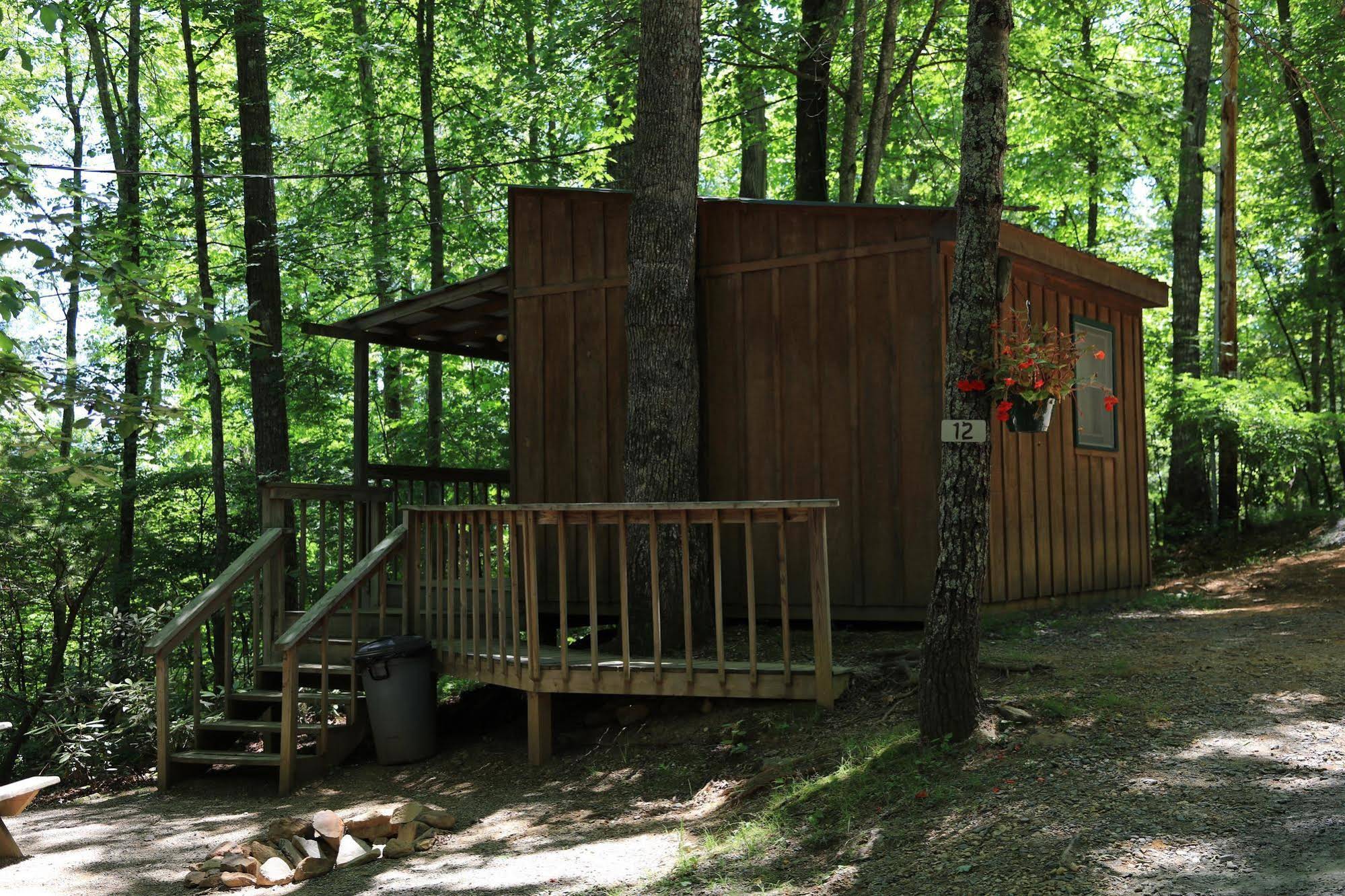 Linville Falls Campground & Cabins - A Cruise Inn Park