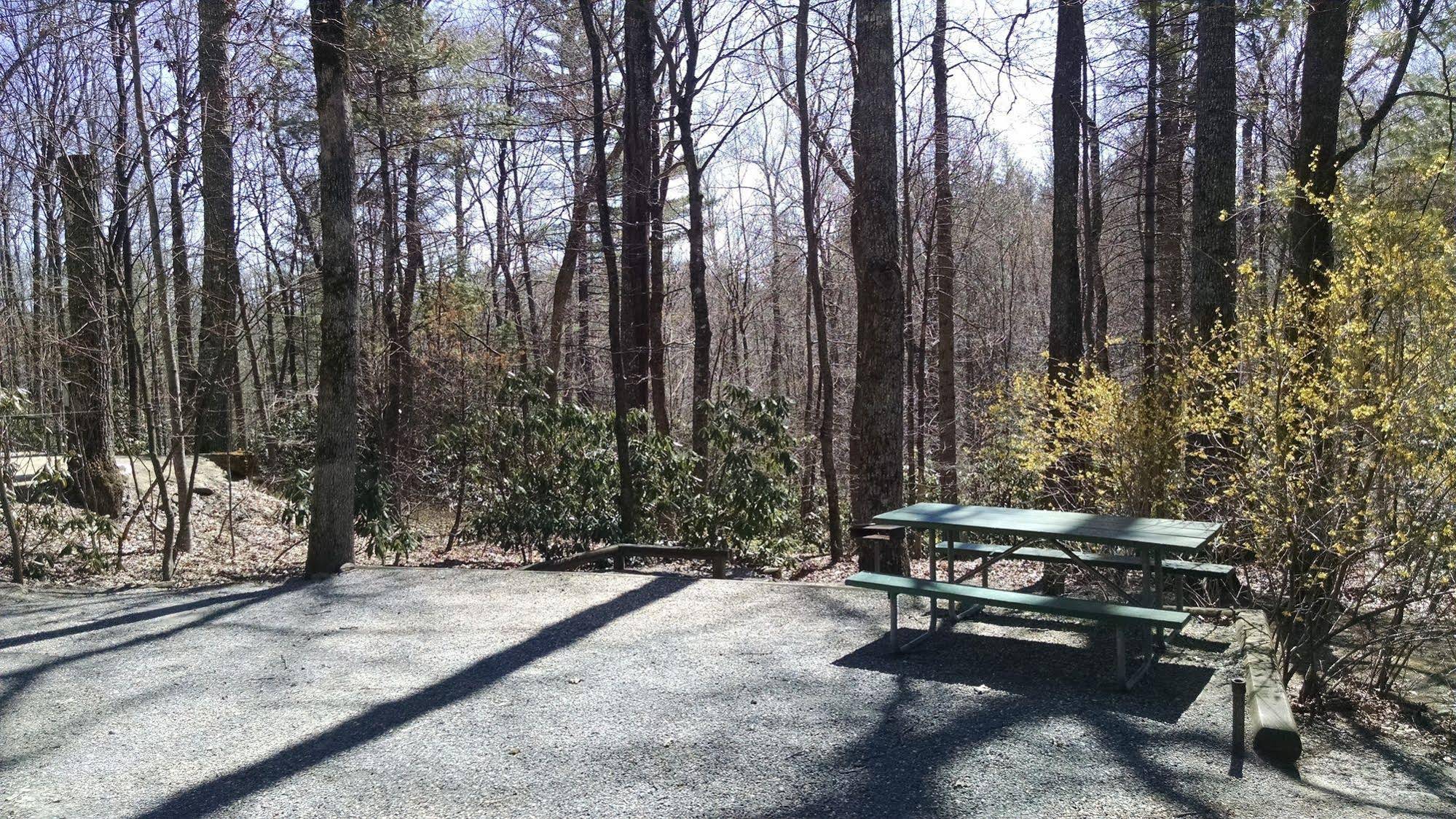 Linville Falls Campground & Cabins - A Cruise Inn Park