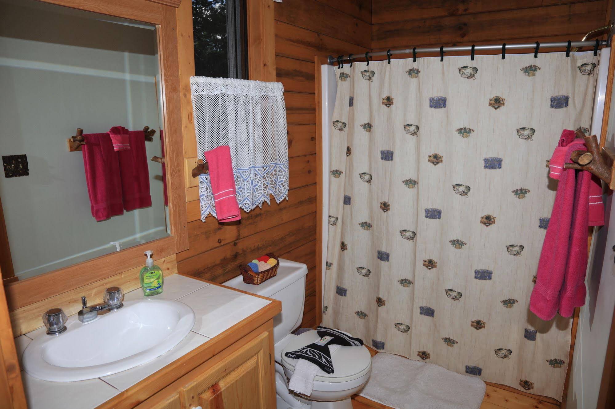 Linville Falls Campground & Cabins - A Cruise Inn Park
