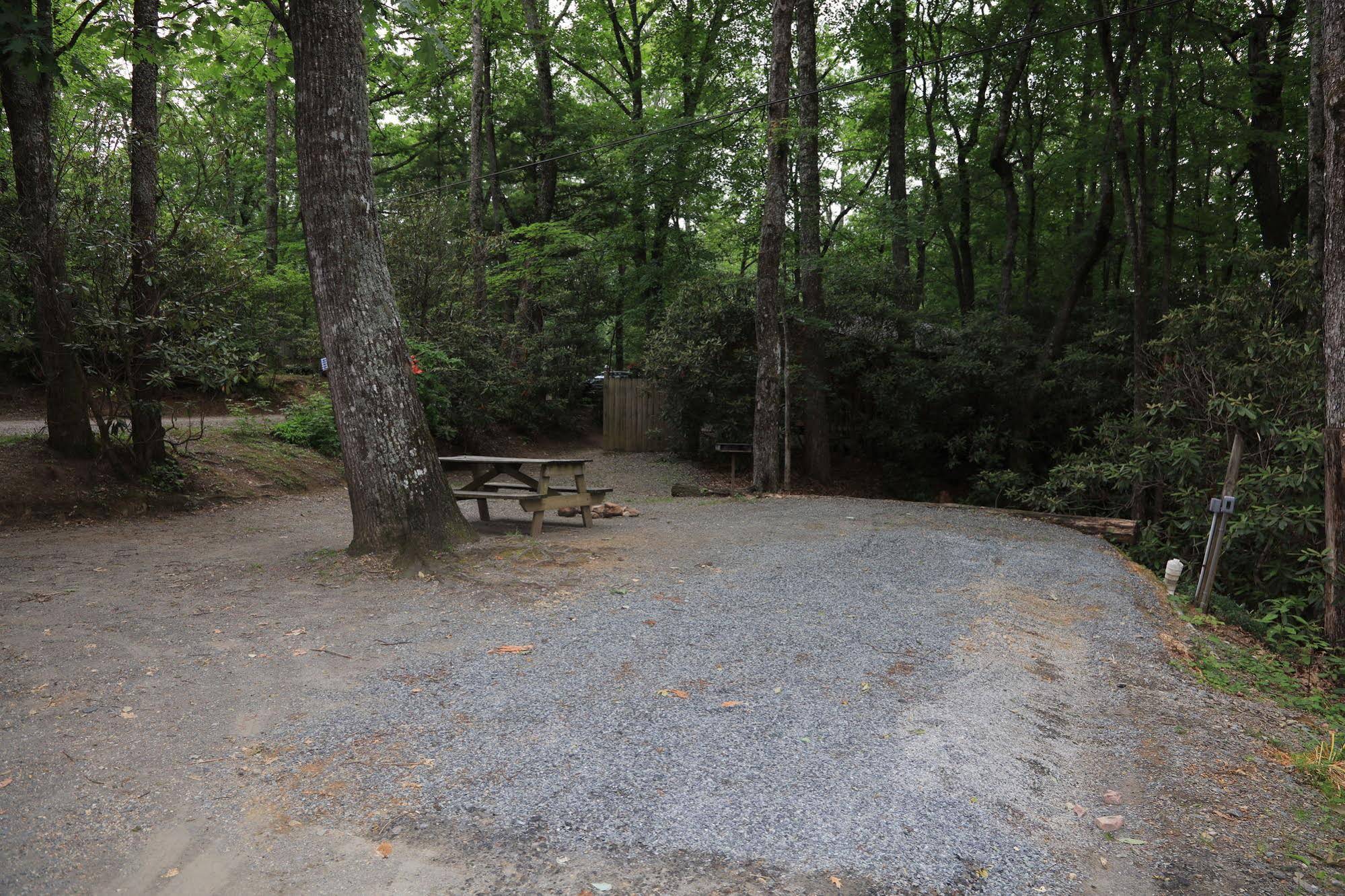 Linville Falls Campground & Cabins - A Cruise Inn Park