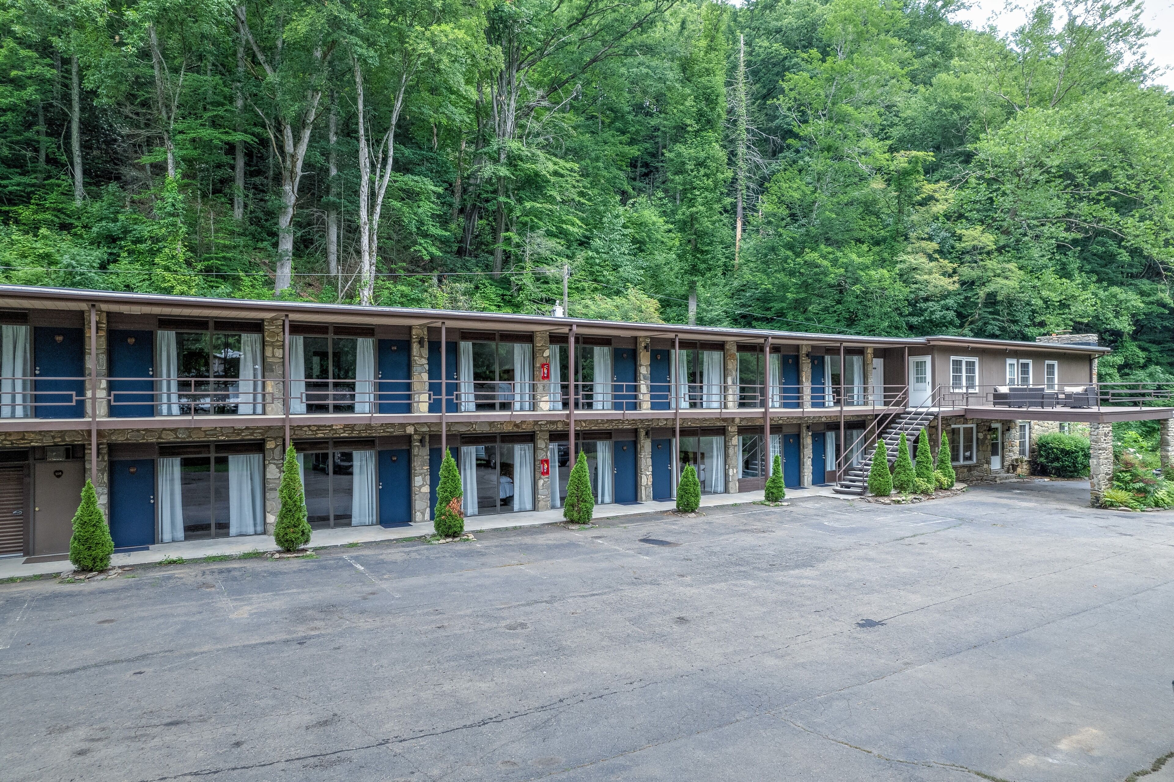 Heart Of The Valley Motel