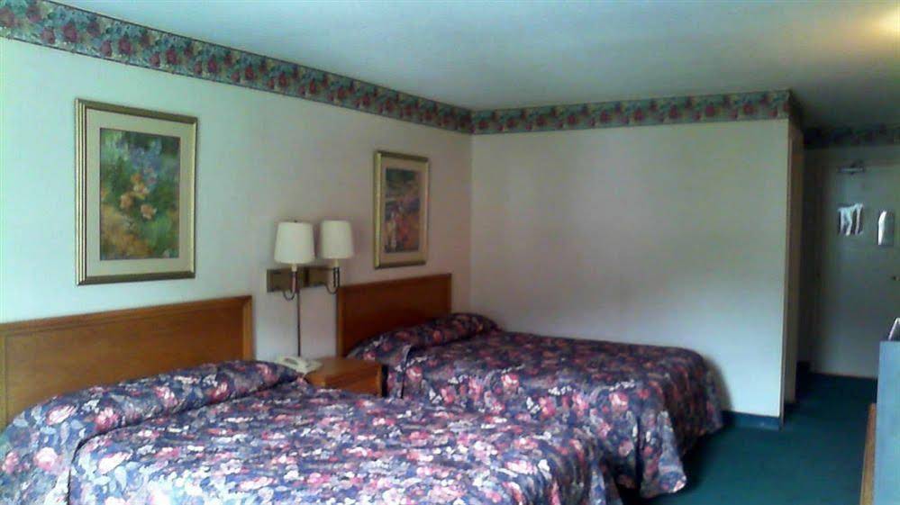 Clarion Hotel Conference Center