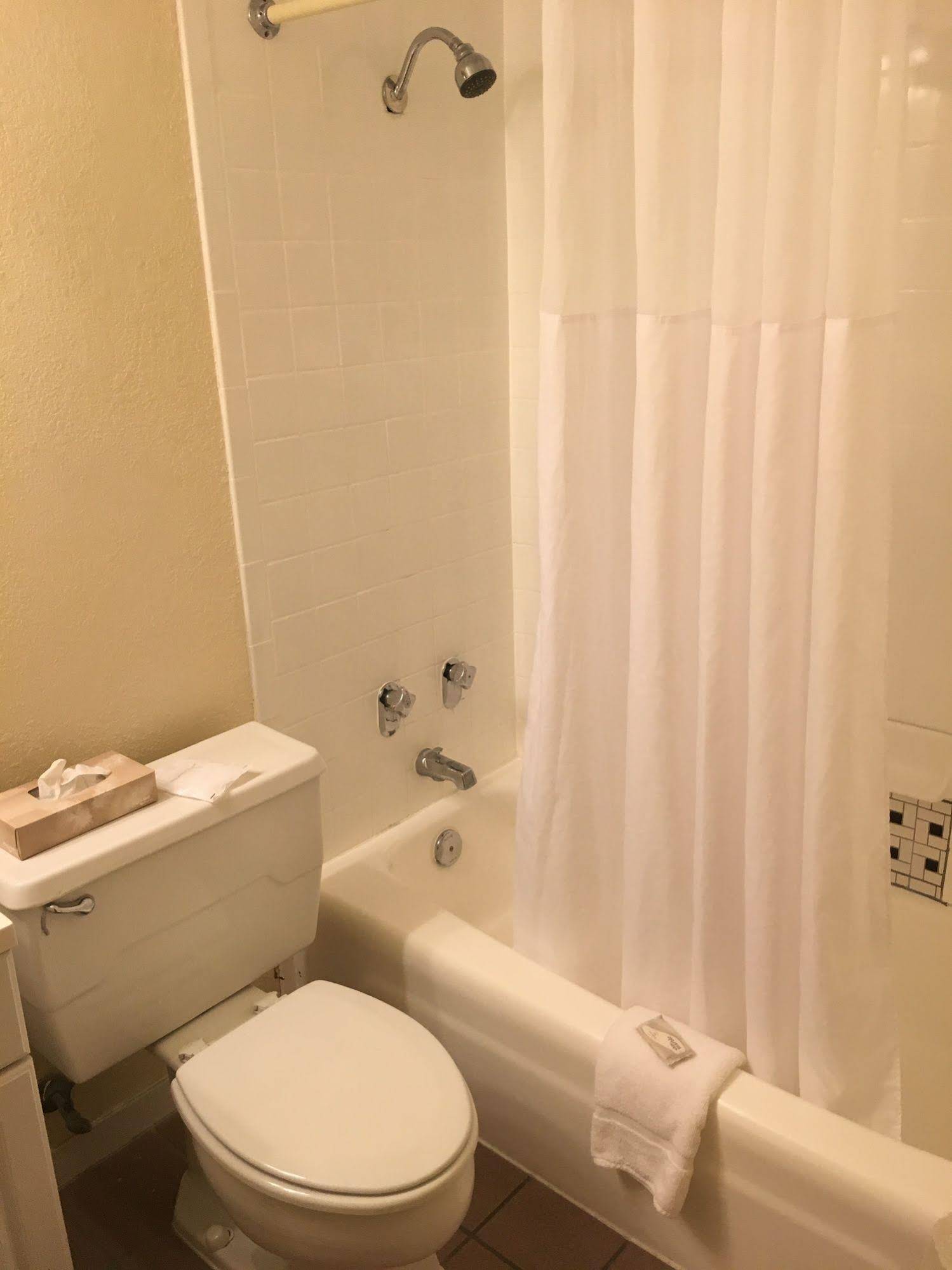 Clarion Hotel Conference Center