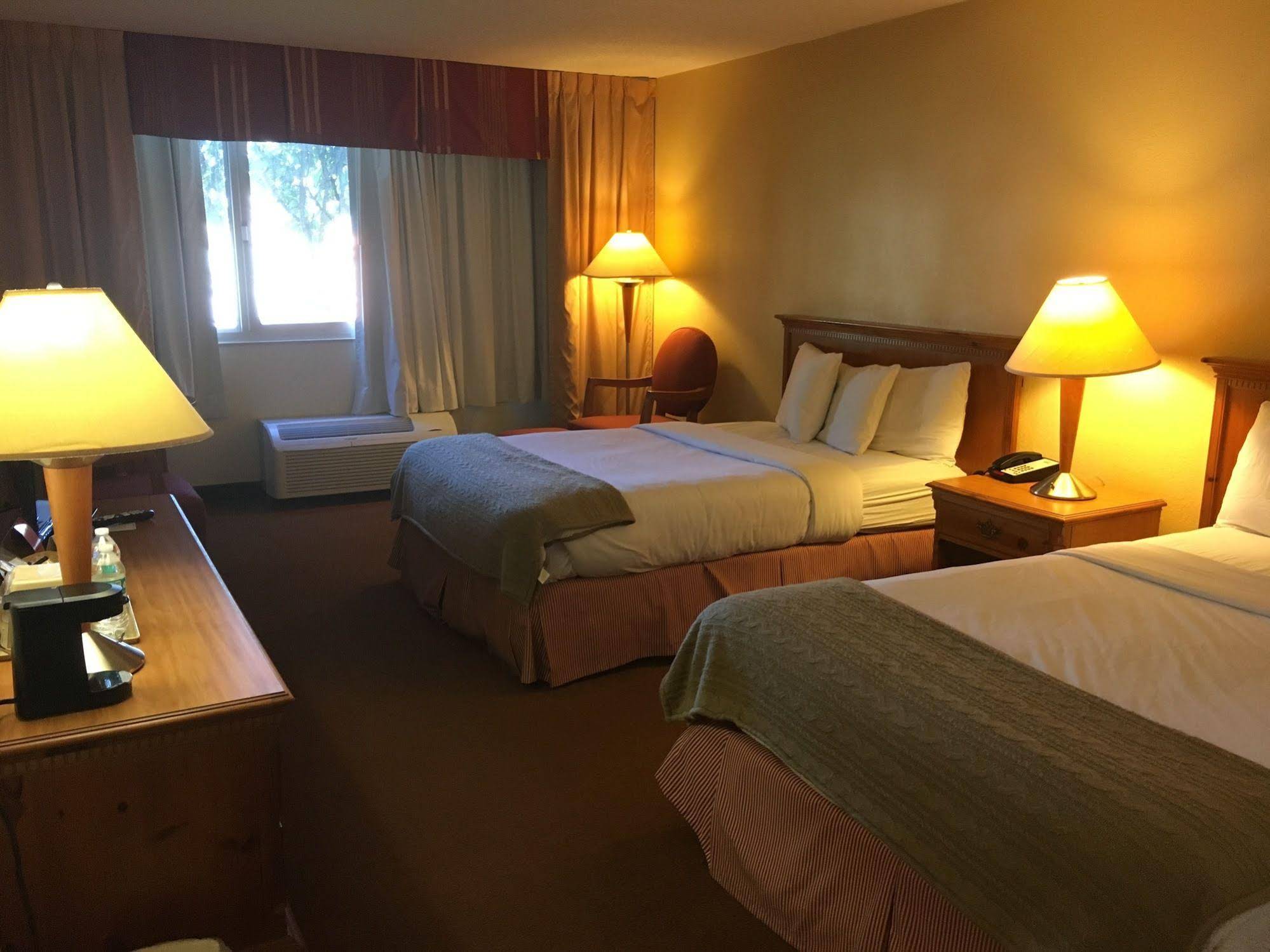 Clarion Hotel Conference Center