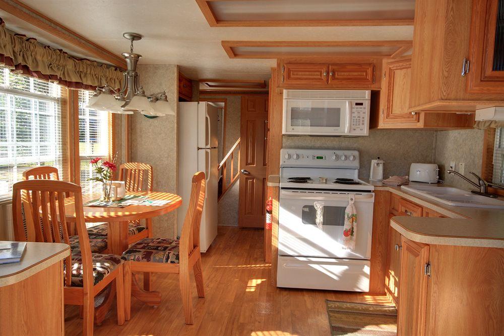 Misty Mountain Ranch B&B & Cabins