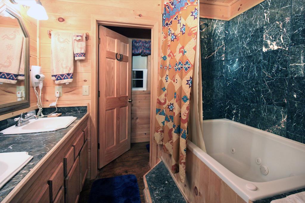 Misty Mountain Ranch B&B & Cabins