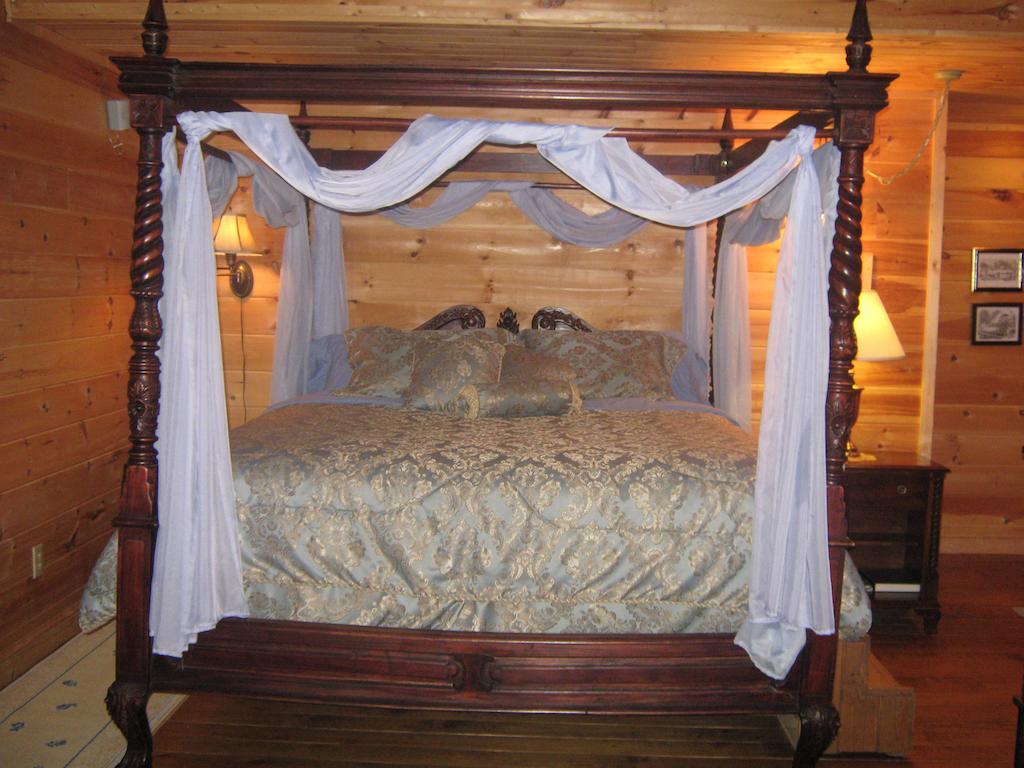 Misty Mountain Ranch B&B & Cabins