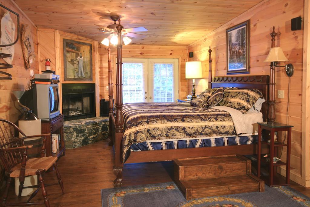 Misty Mountain Ranch B&B & Cabins