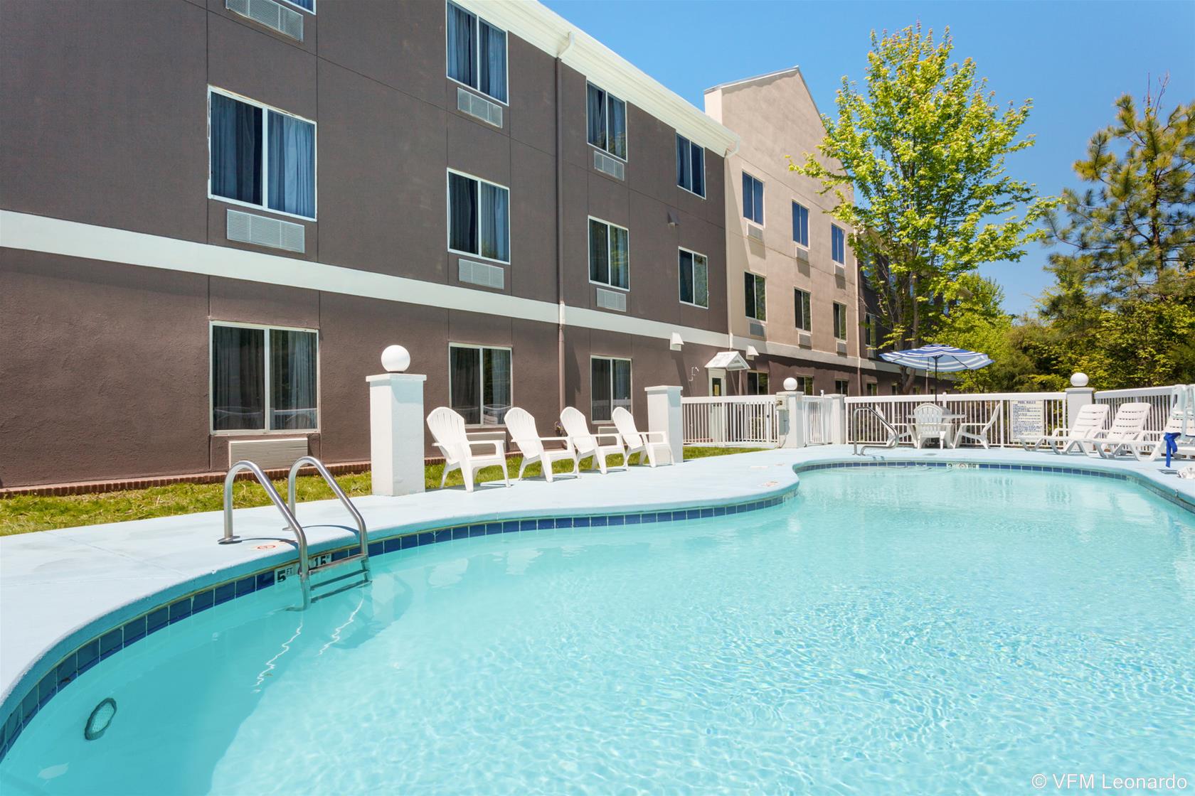 Holiday Inn Express & Suites Mebane