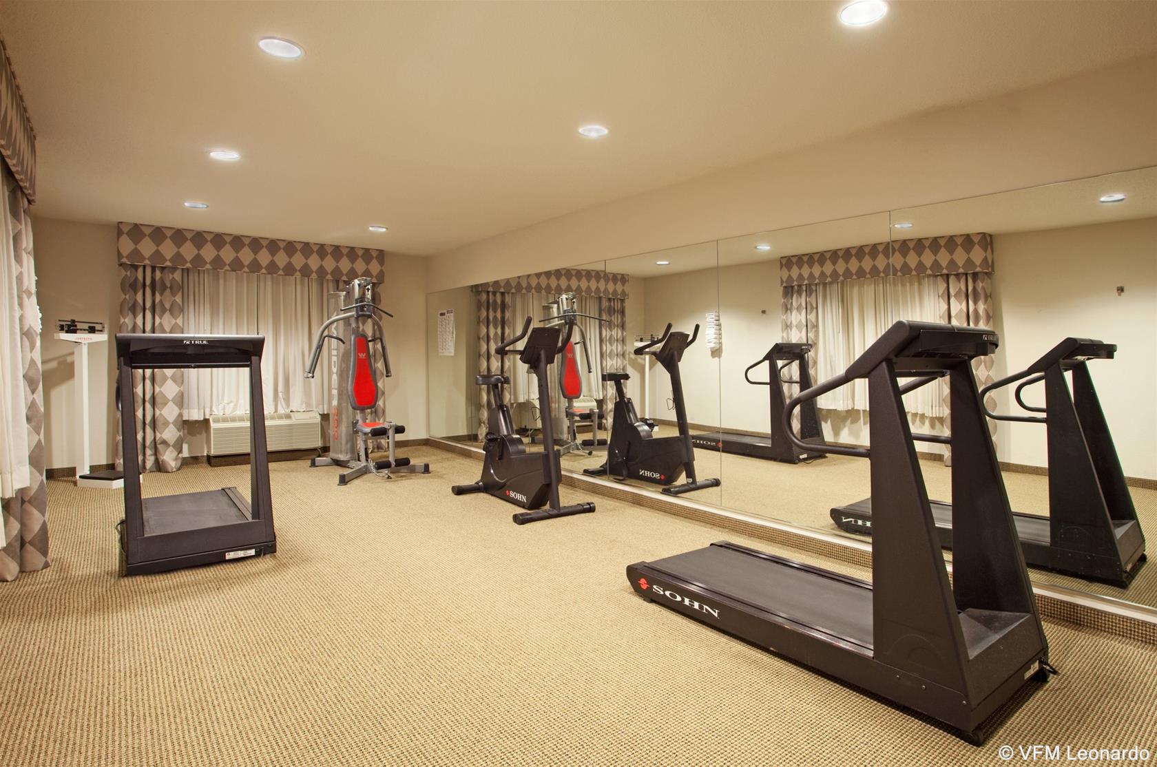 Holiday Inn Express & Suites Mebane