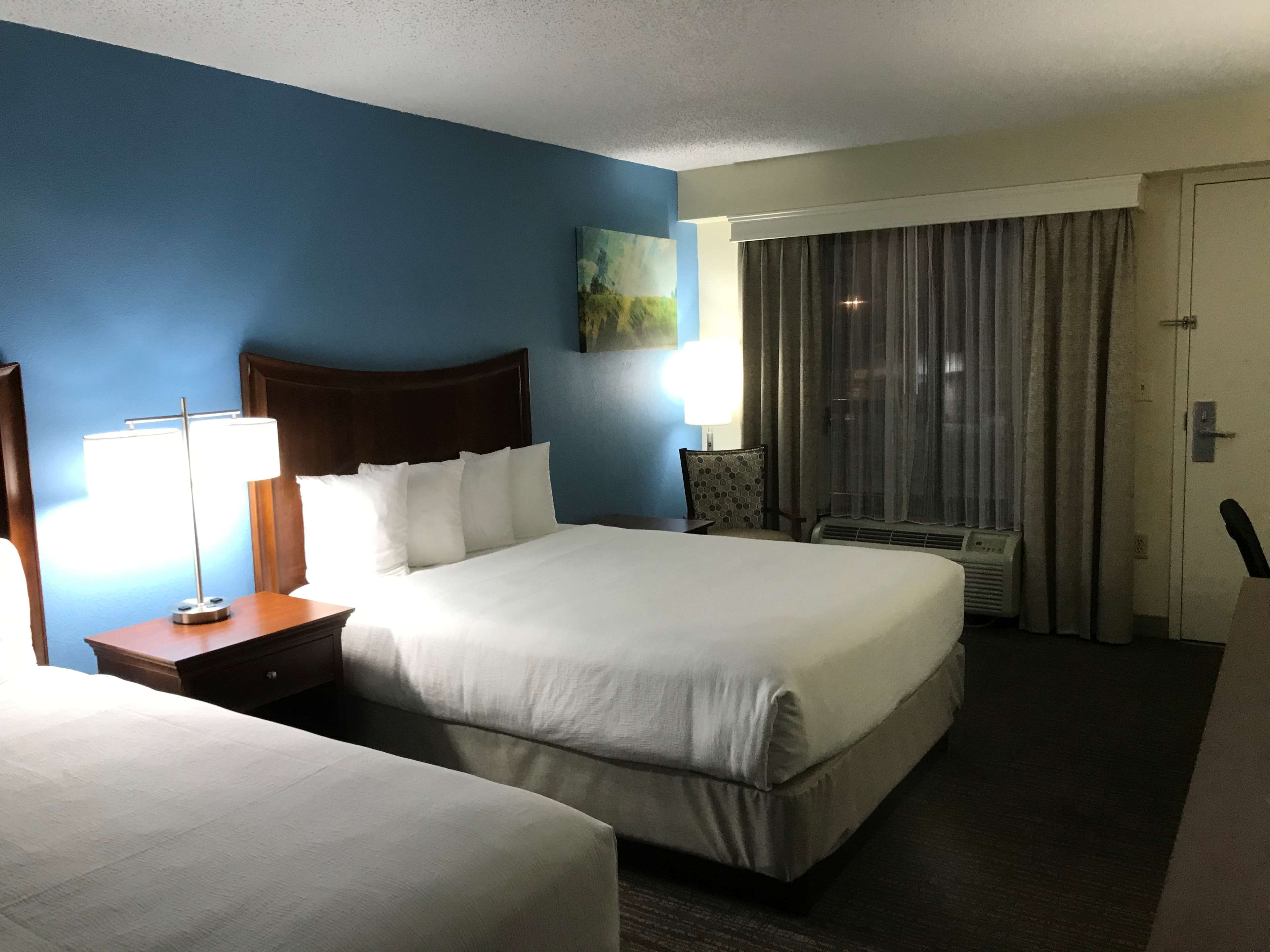 Best Western Inn & Suites - Monroe