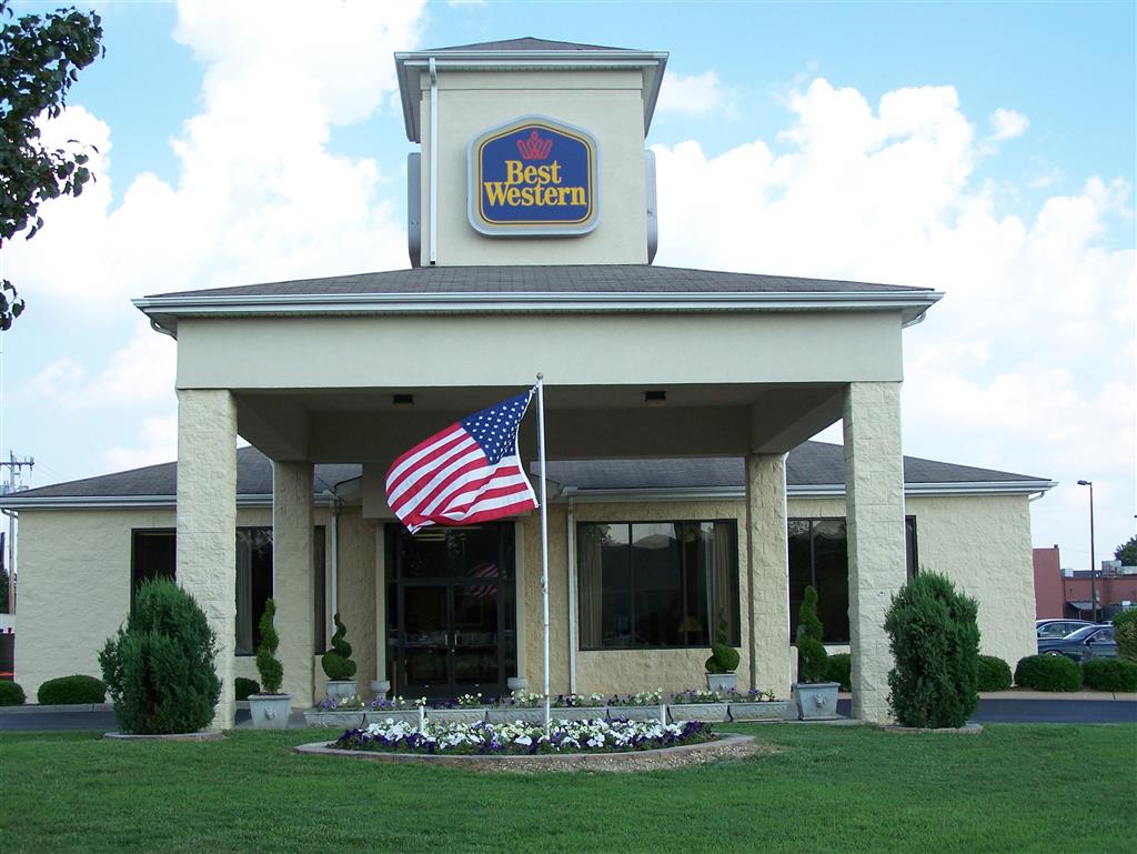 Best Western Inn & Suites - Monroe