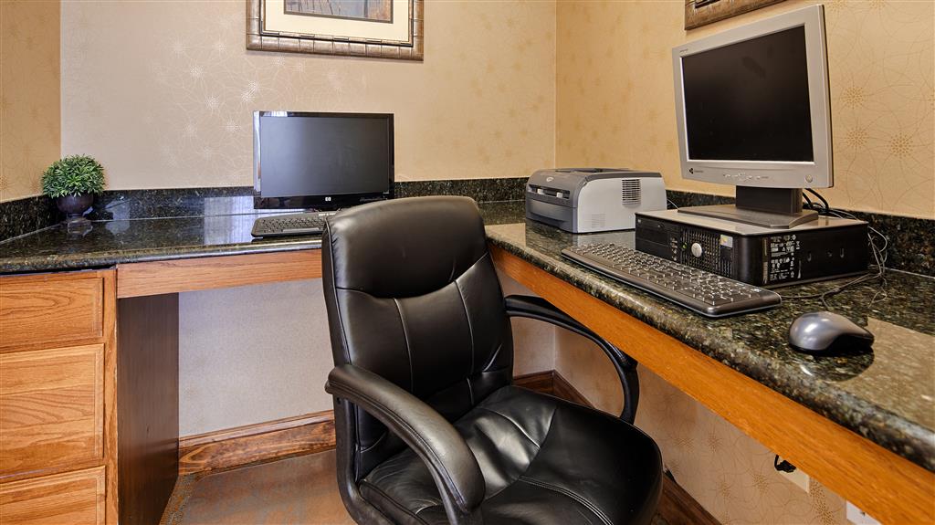 Best Western Inn & Suites - Monroe