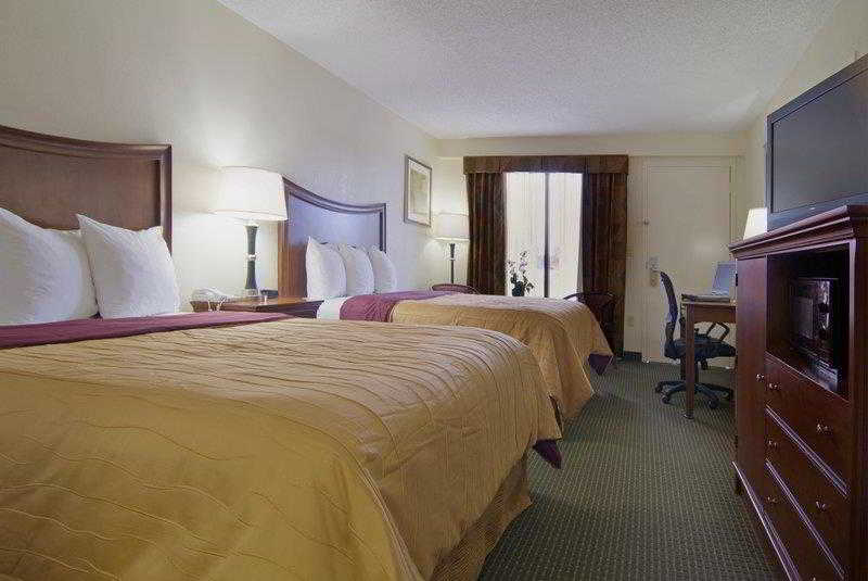 Best Western Inn & Suites - Monroe