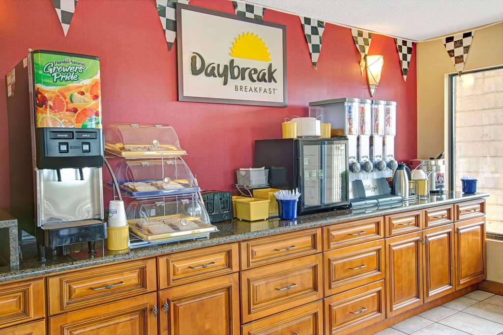 Days Inn by Wyndham Mooresville Lake Norman