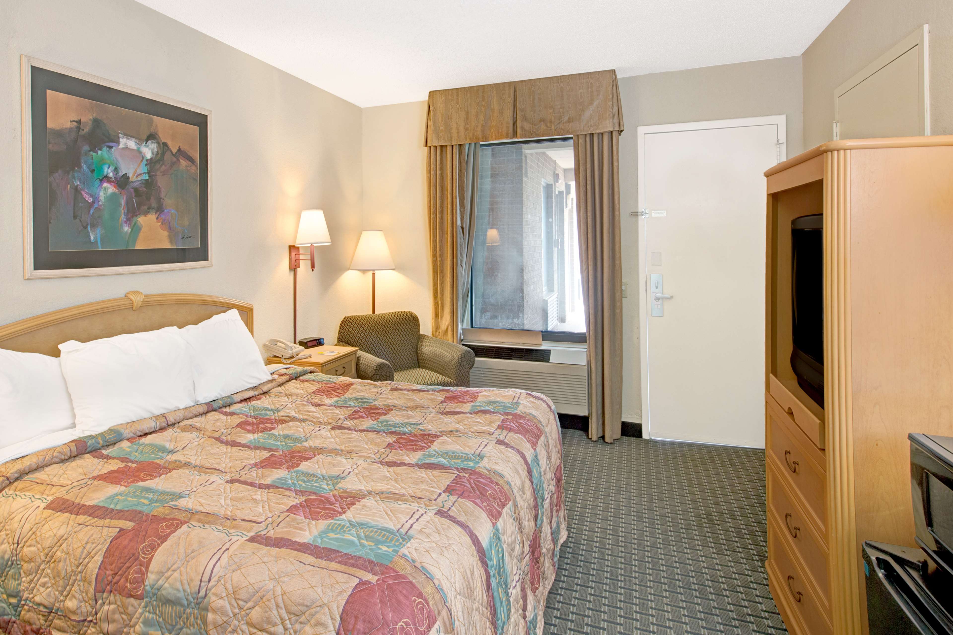 Days Inn by Wyndham Mooresville Lake Norman