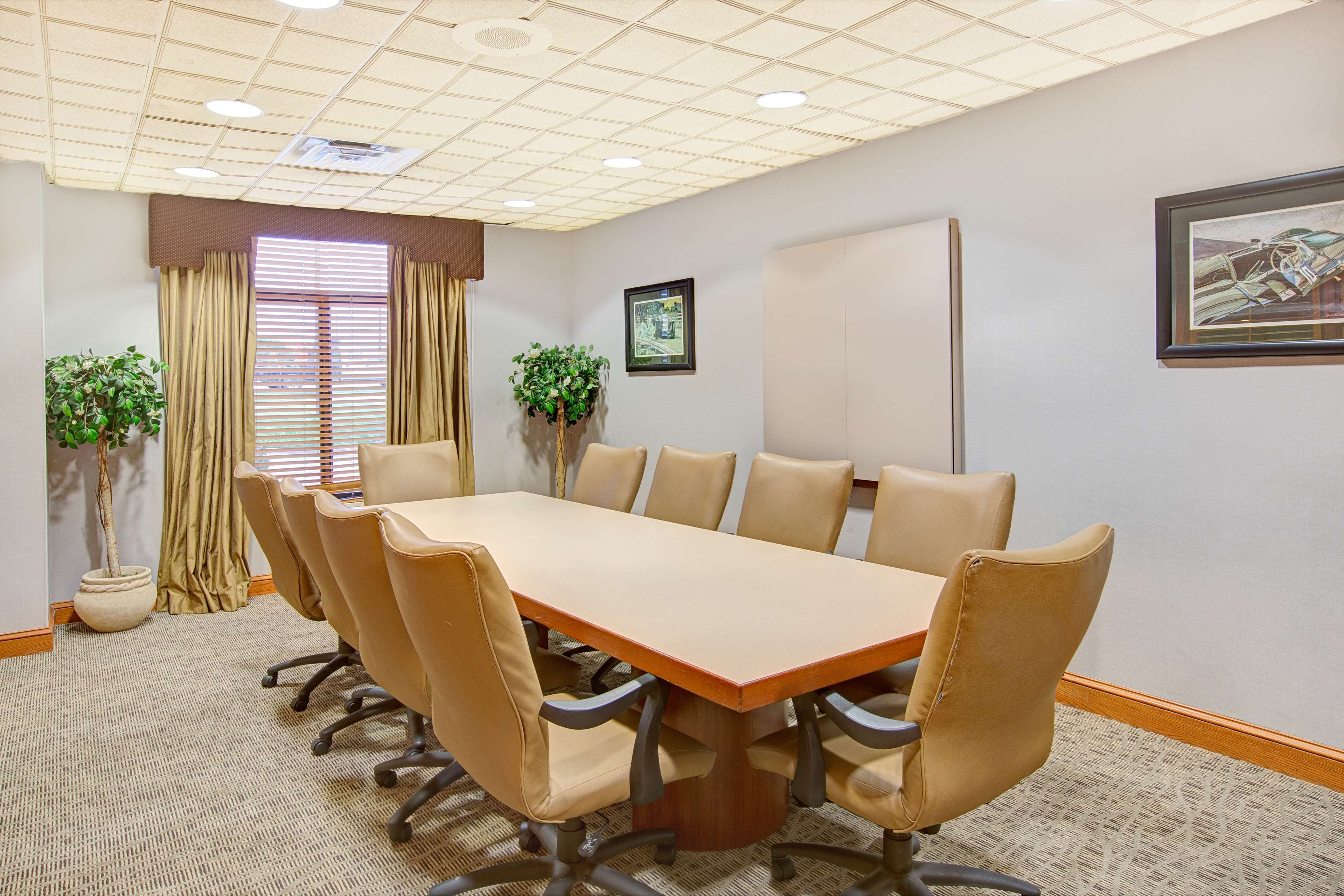 La Quinta Inn & Suites by Wyndham Mooresville