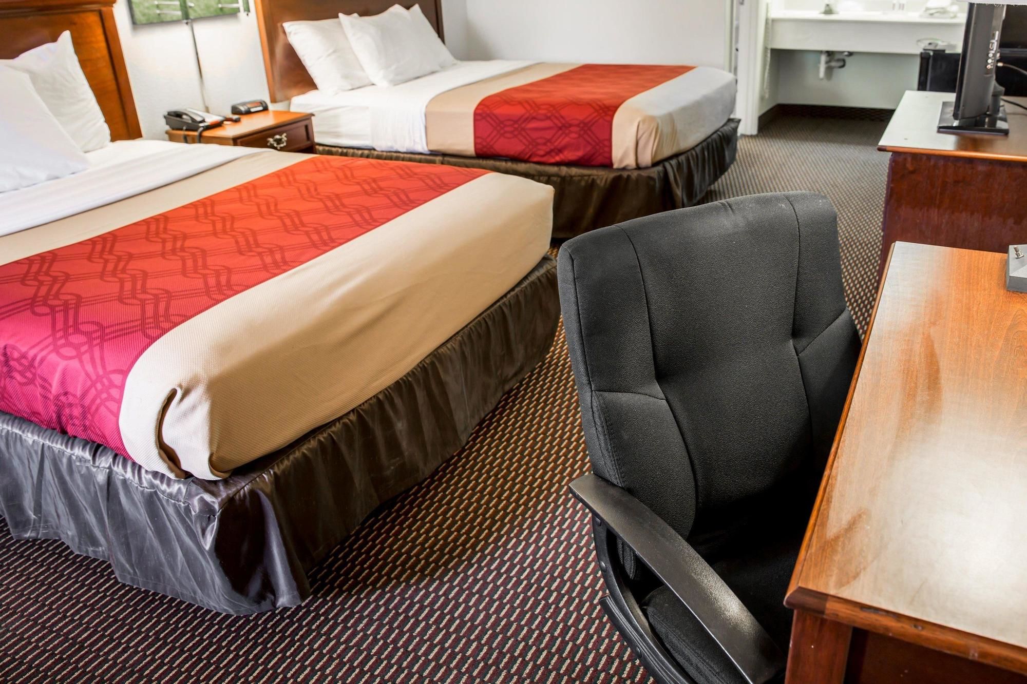 Econo Lodge Crystal Coast