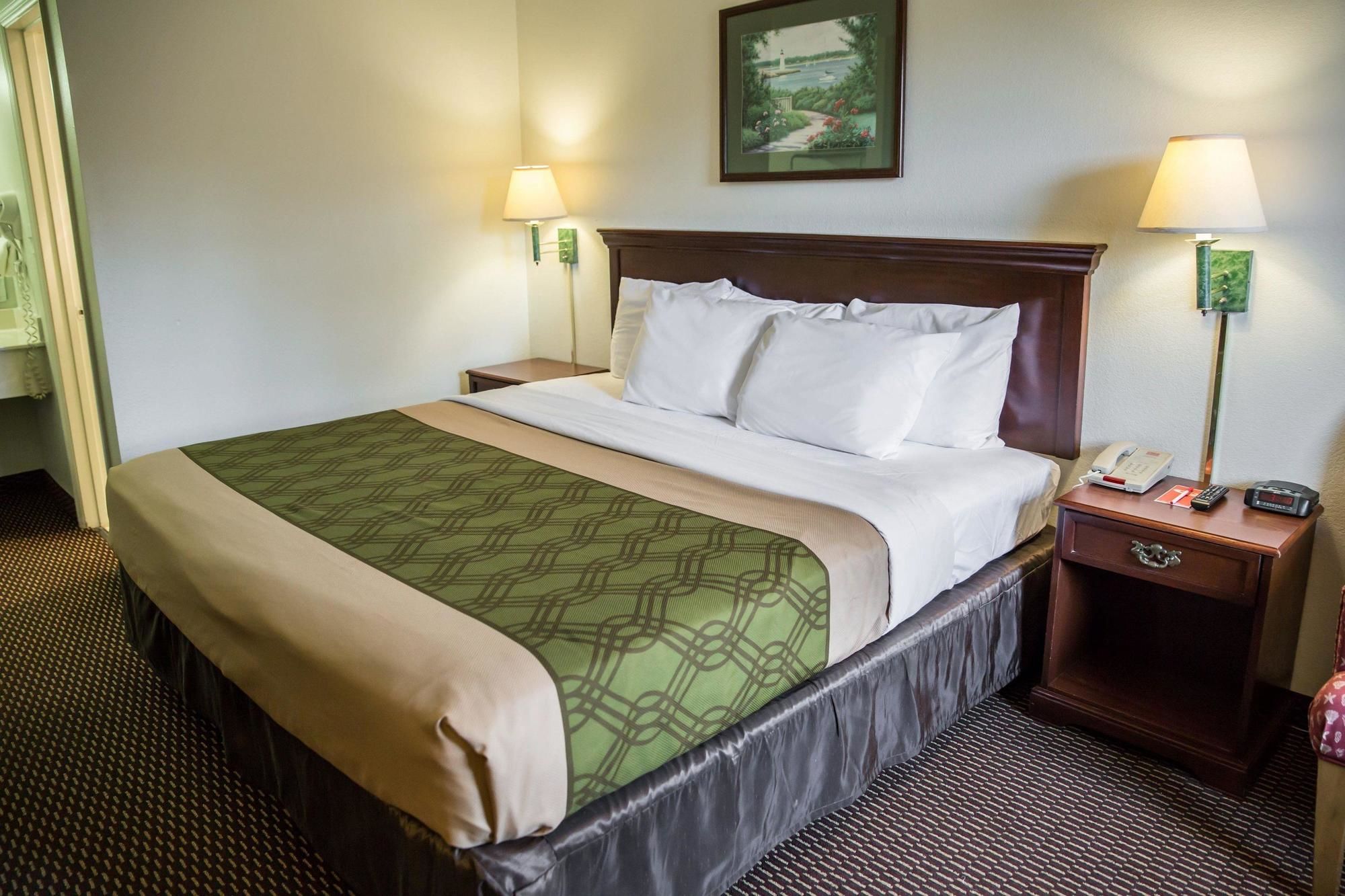 Econo Lodge Crystal Coast
