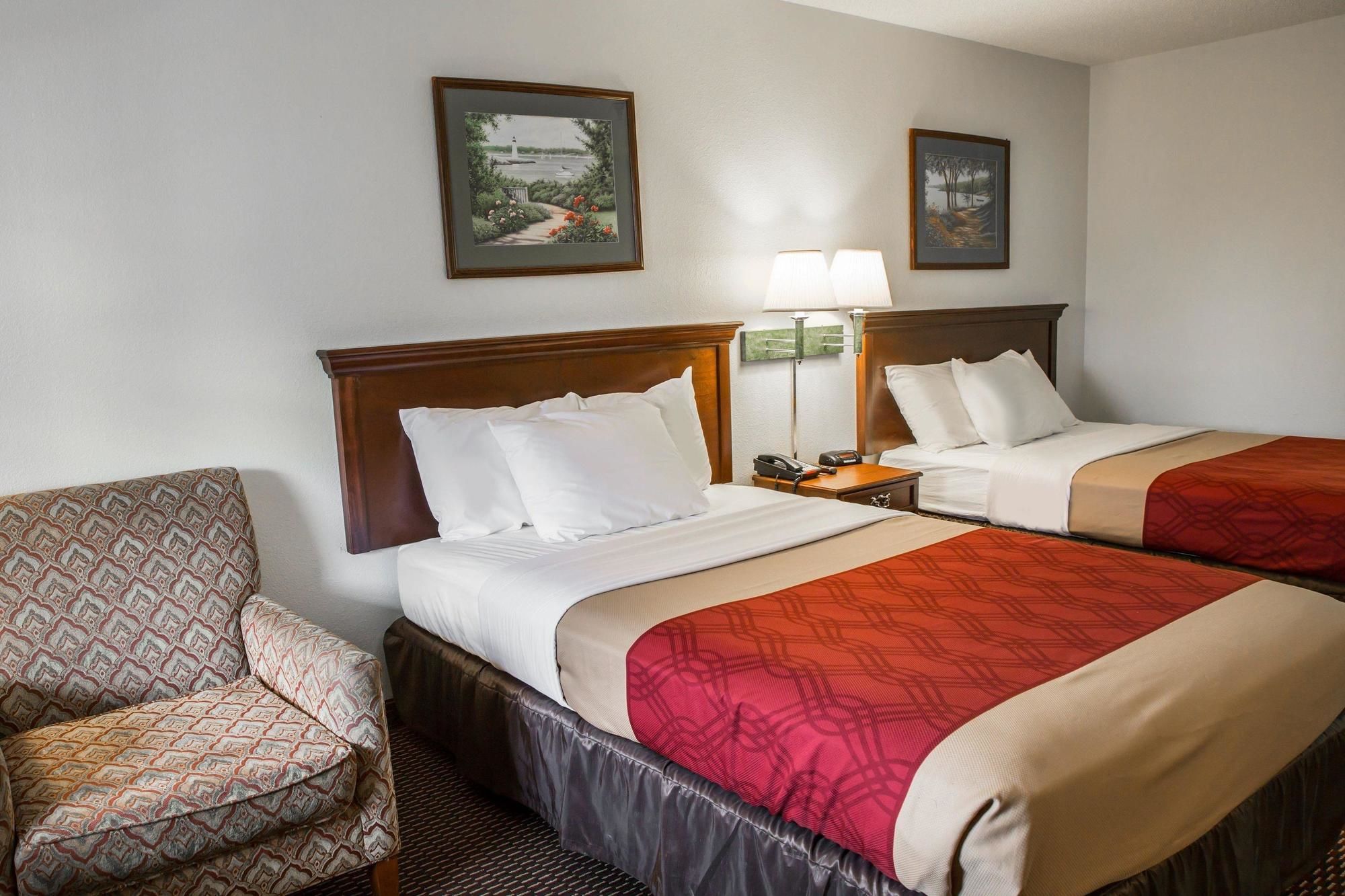 Econo Lodge Crystal Coast