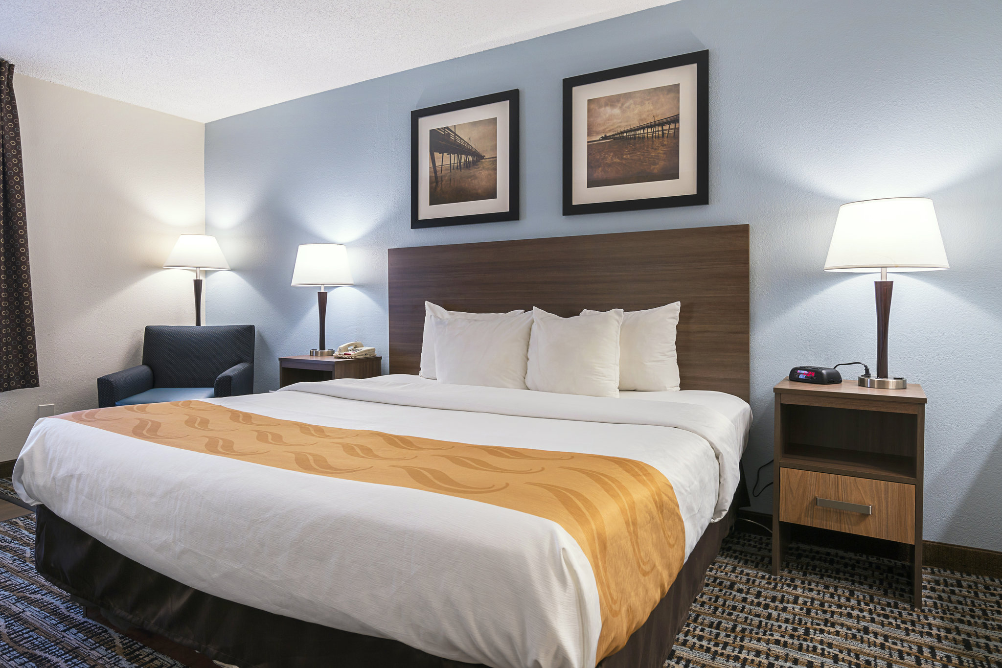Garnet Inn & Suites